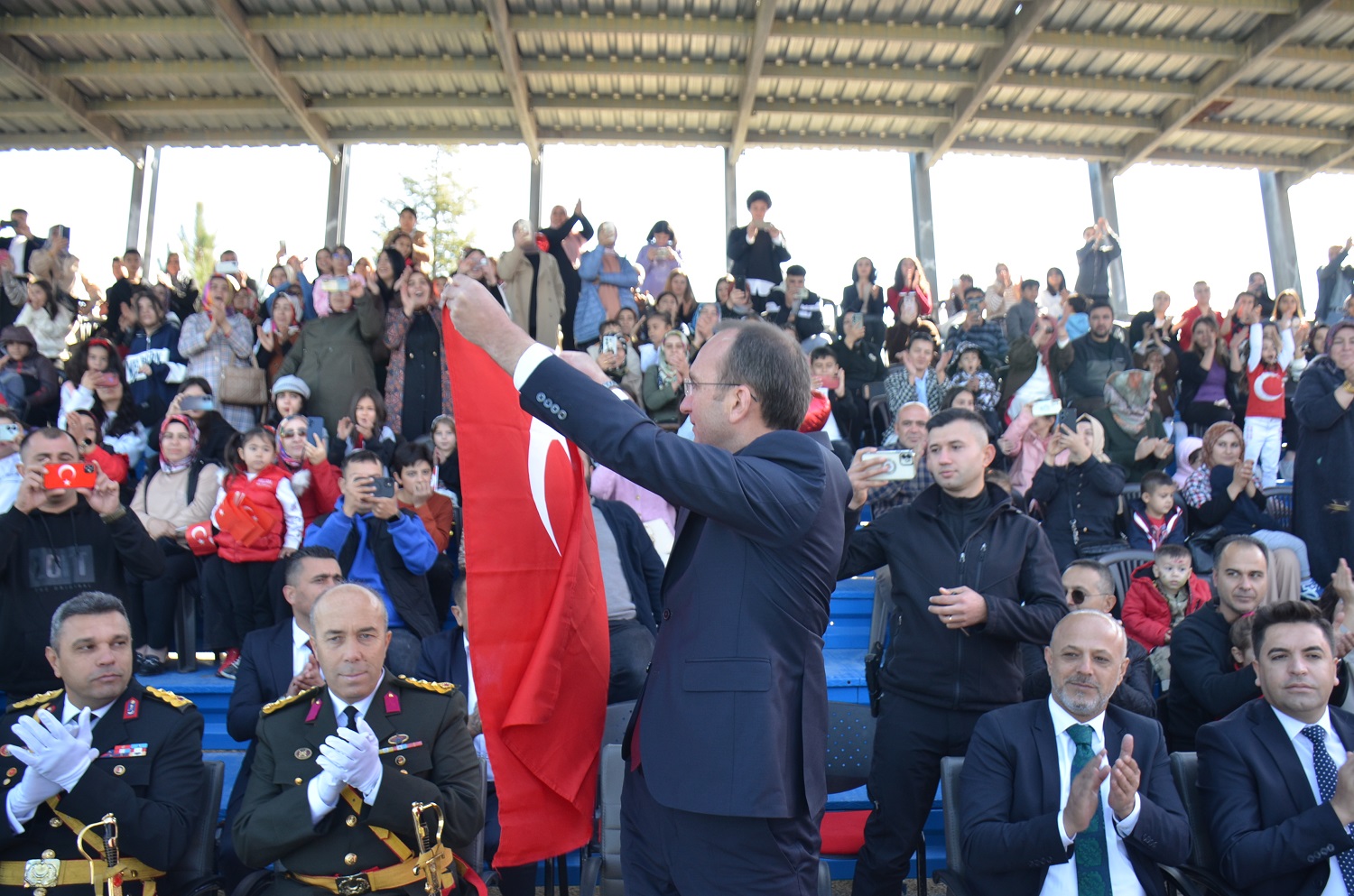 Afşin’de Cumhuriyet’in 101. Yılı Büyük Coşkuyla Kutlandı (29)