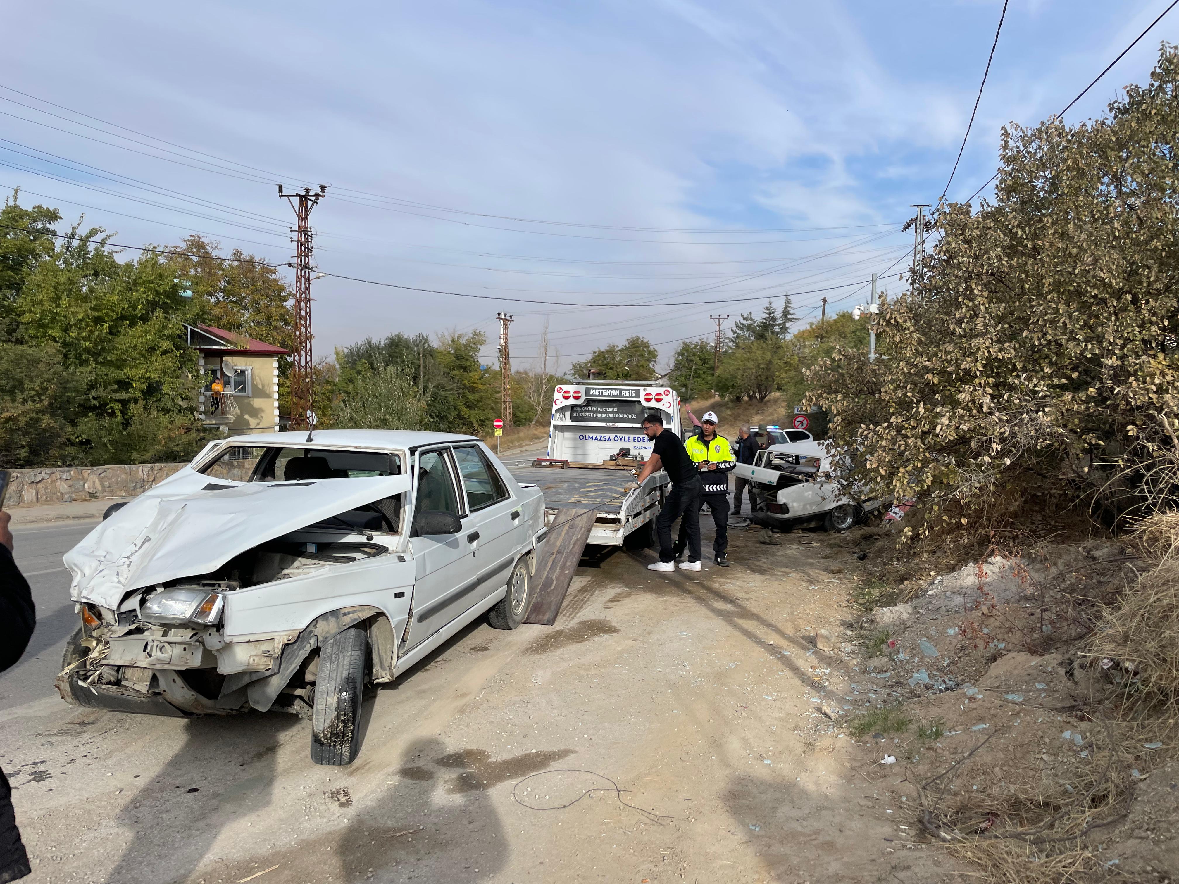 Afşin’de Hastane Yolunda Feci Kaza 4 Yaralı