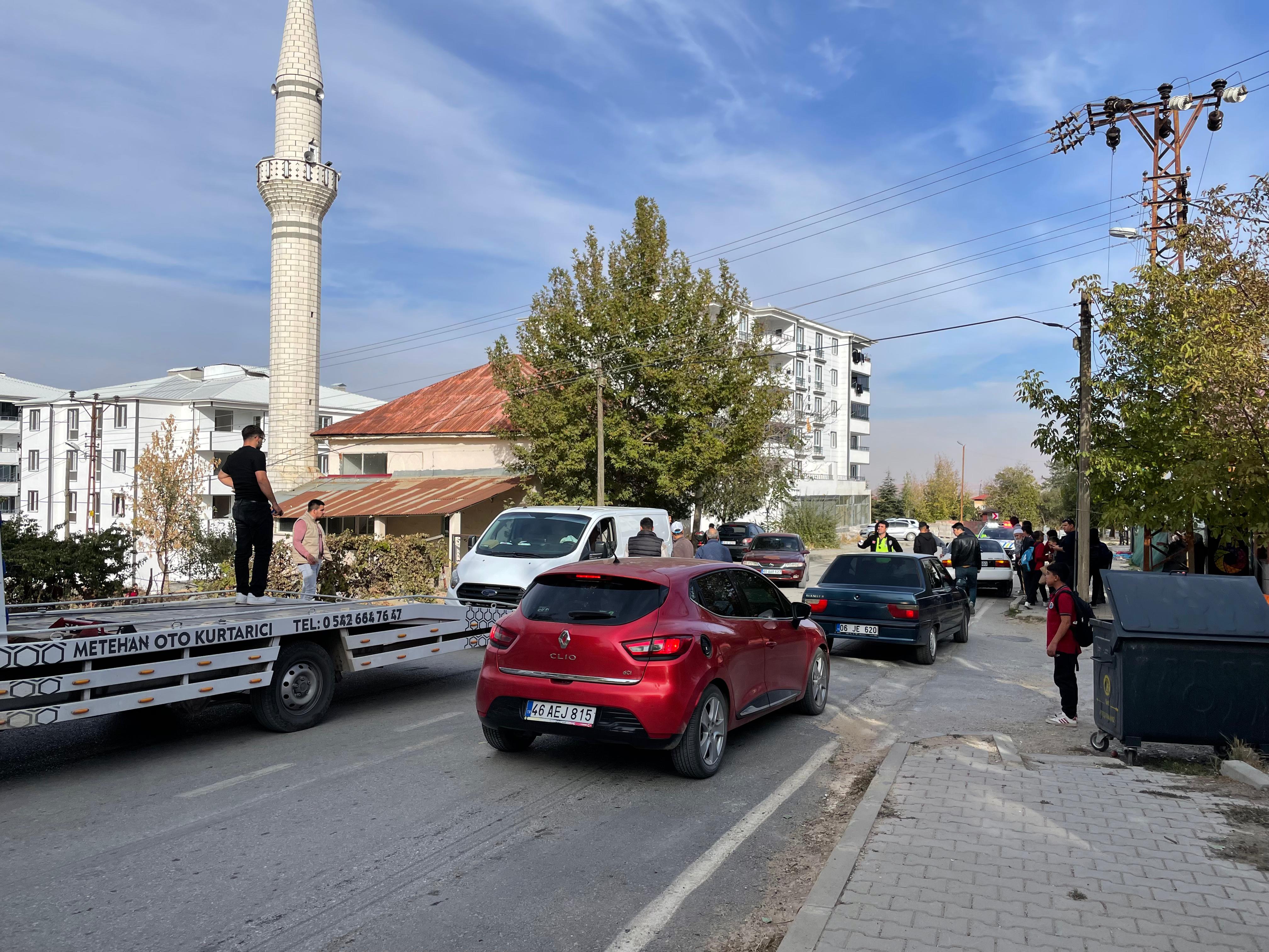 Afşin’de Maddi Hasarlı Kaza Meydana Geldi1