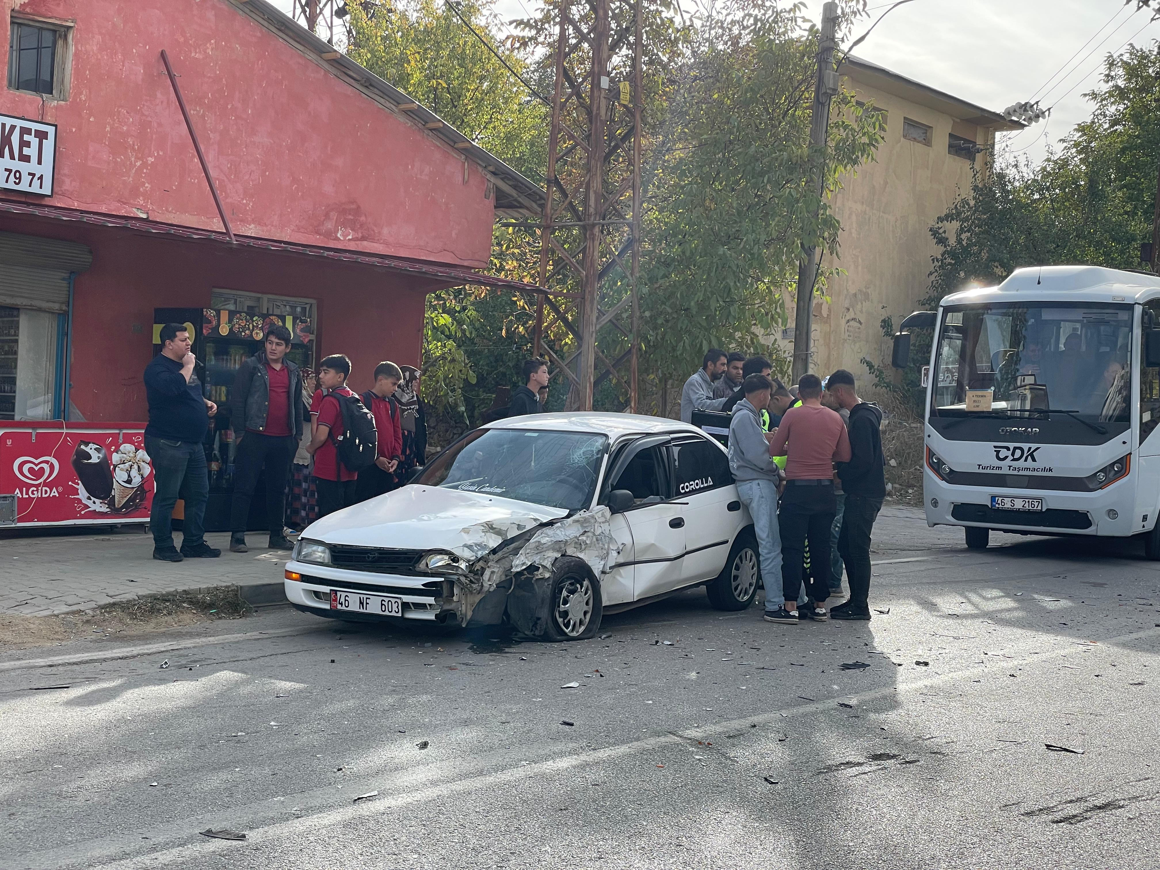 Afşin’de Maddi Hasarlı Kaza Meydana Geldi3