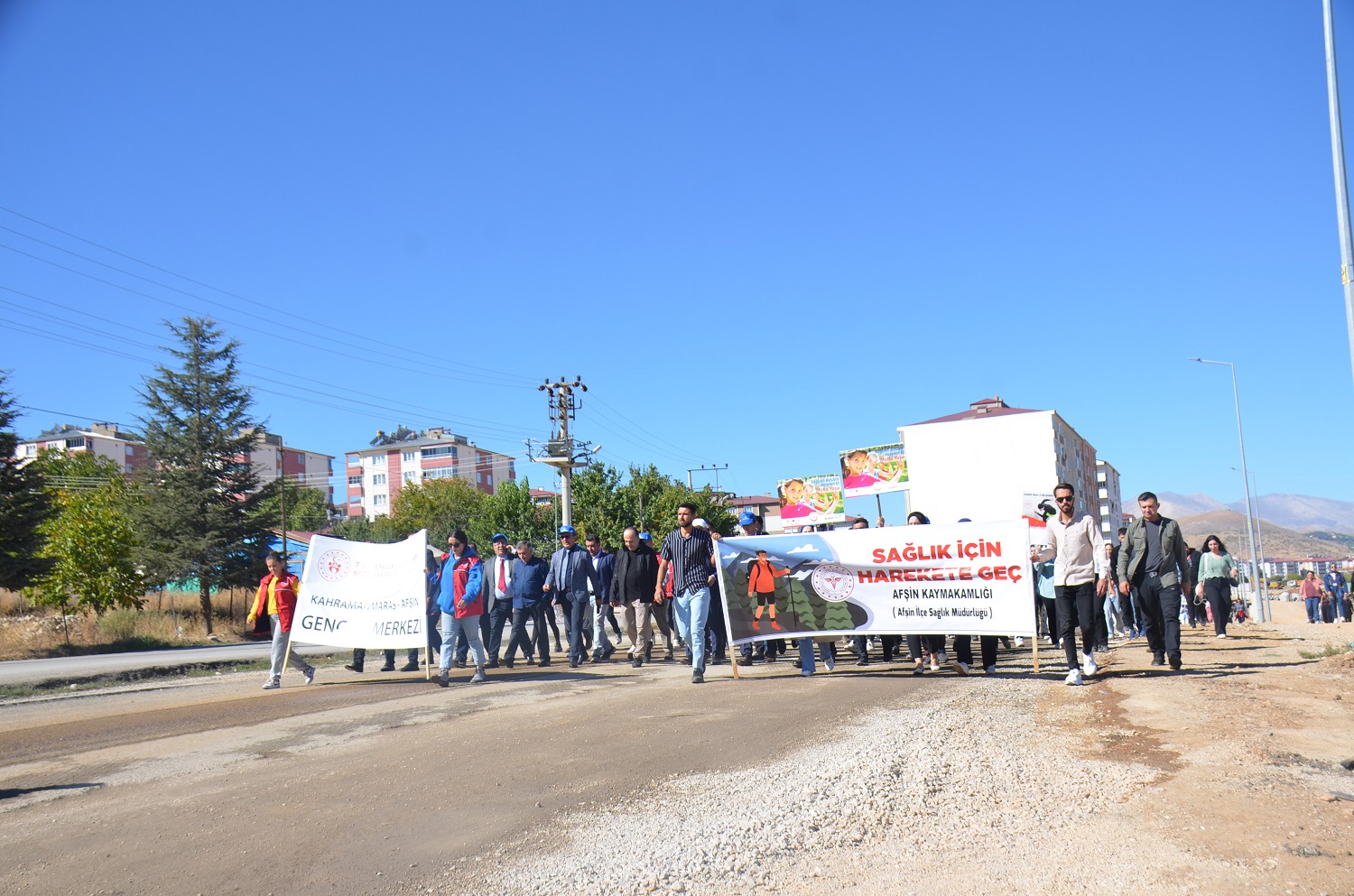 Afşin’de “Sağlık İçin Harekete Geç” Yürüyüşü Düzenlendi (9)