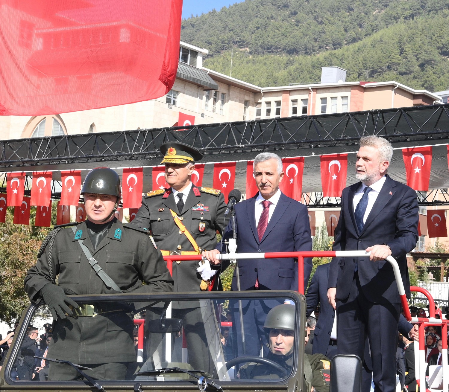 Cumhuriyet’in 101. Yılı Büyük Bir Coşkuyla Kutlandı (4)