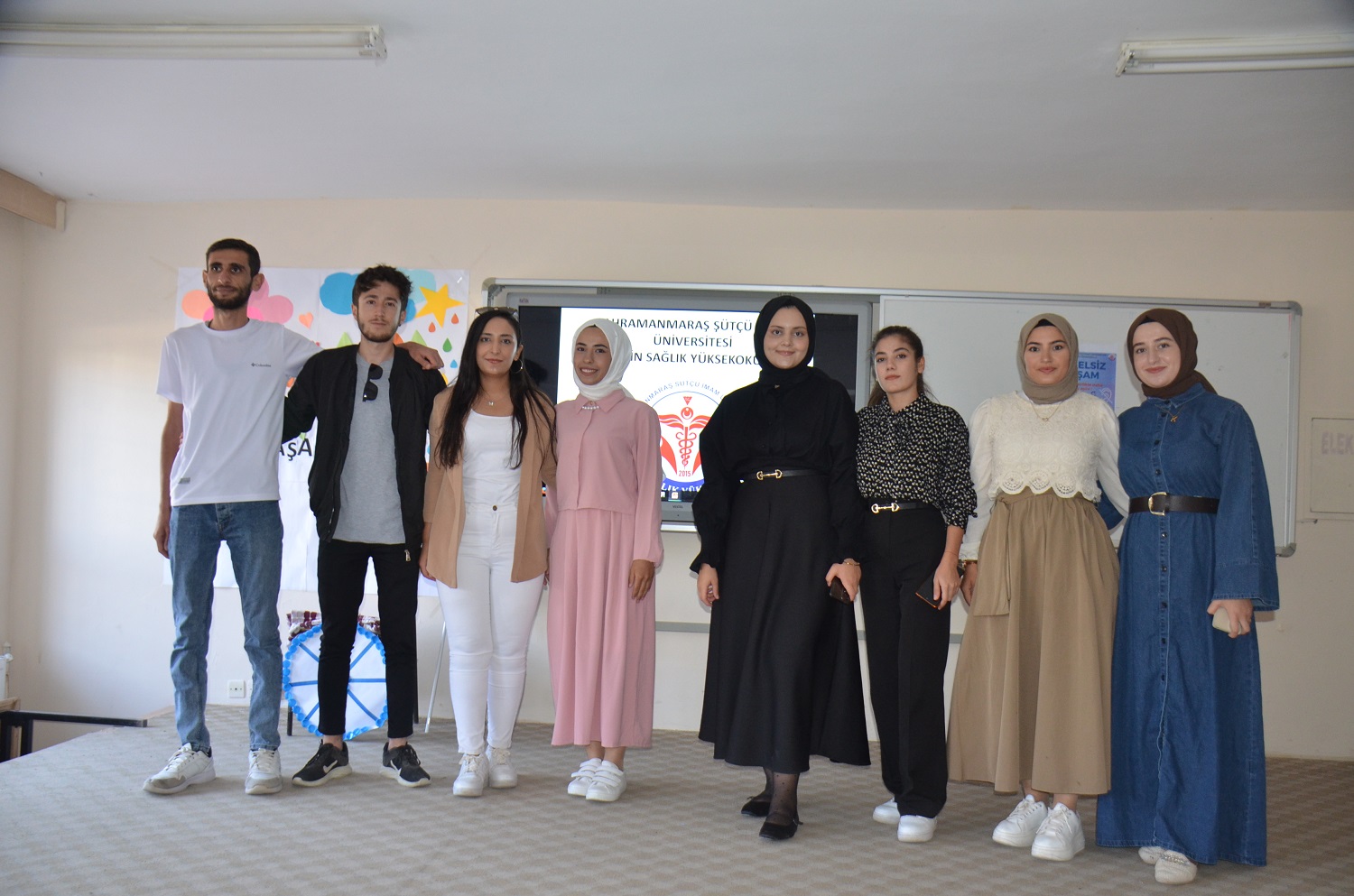 Hemşirelik Öğrencilerinden Sevgi Tüm Engelleri Aşar Konulu Eğitici Konferans (1)