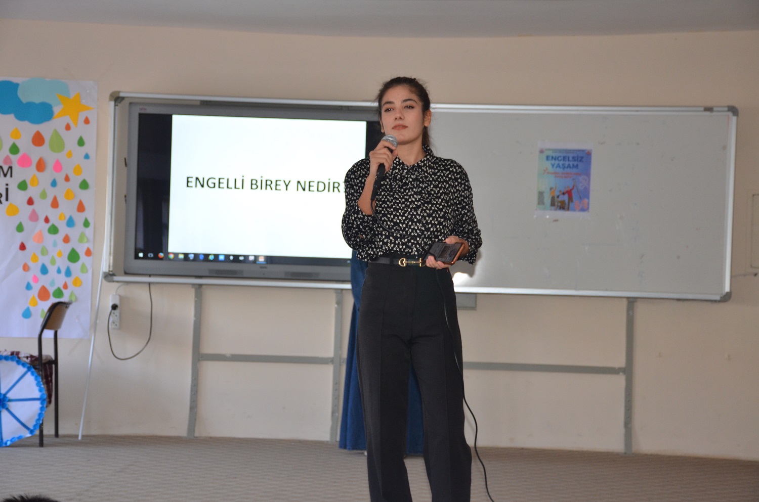 Hemşirelik Öğrencilerinden Sevgi Tüm Engelleri Aşar Konulu Eğitici Konferans (5)