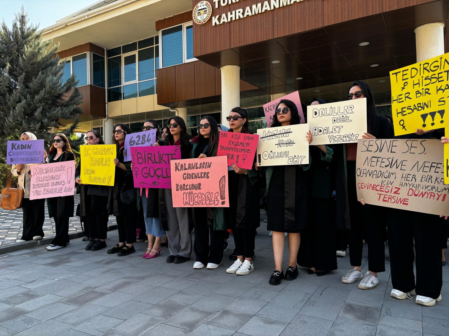 Kahramanmaraş'ta Avukatlardan Kadın Cinayetlerine Tepki (3) (Large)