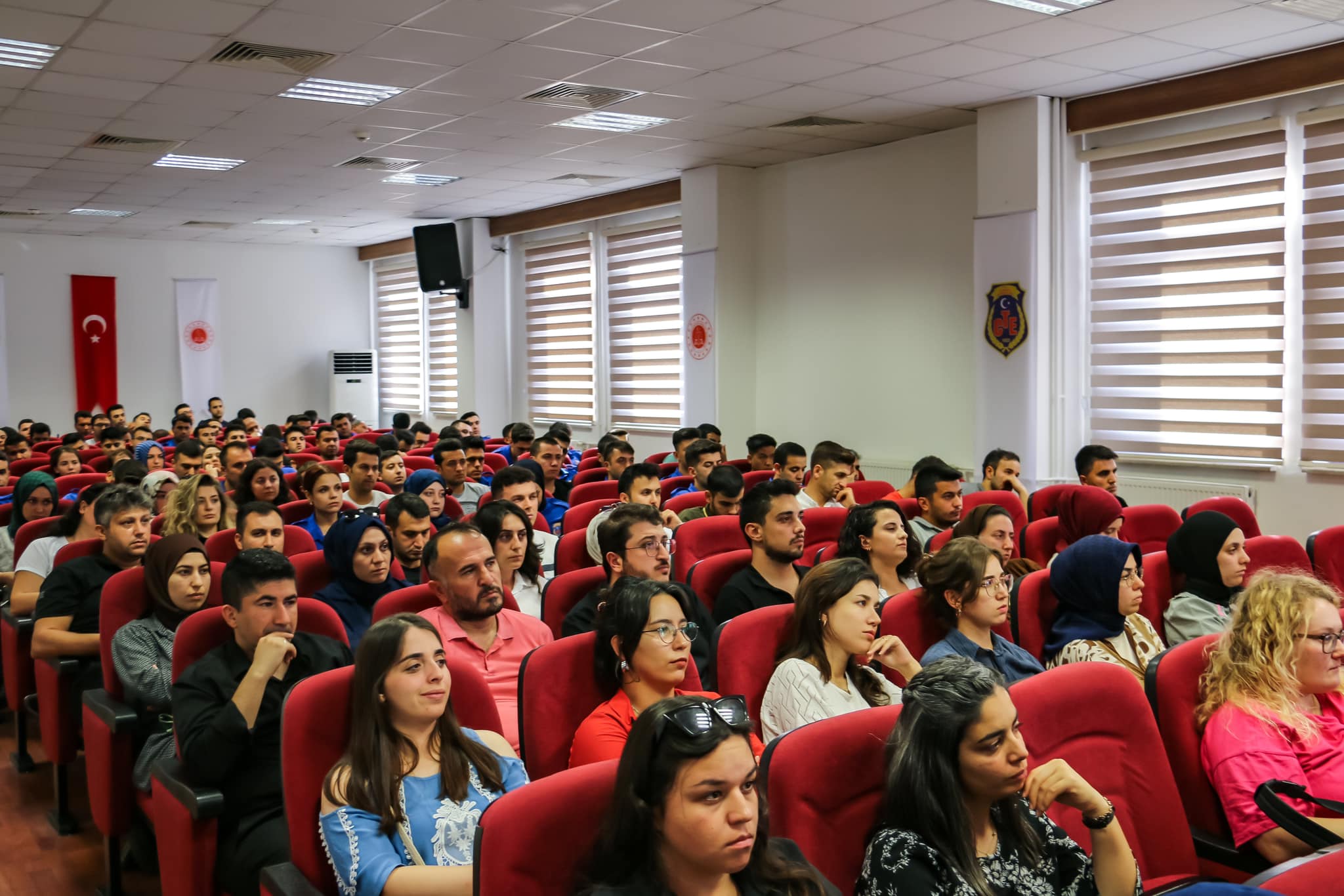 Kursiyerlere, Değerlerin Belirlenmesinde Ailenin Rolü Konulu Konferans Düzenlendi3