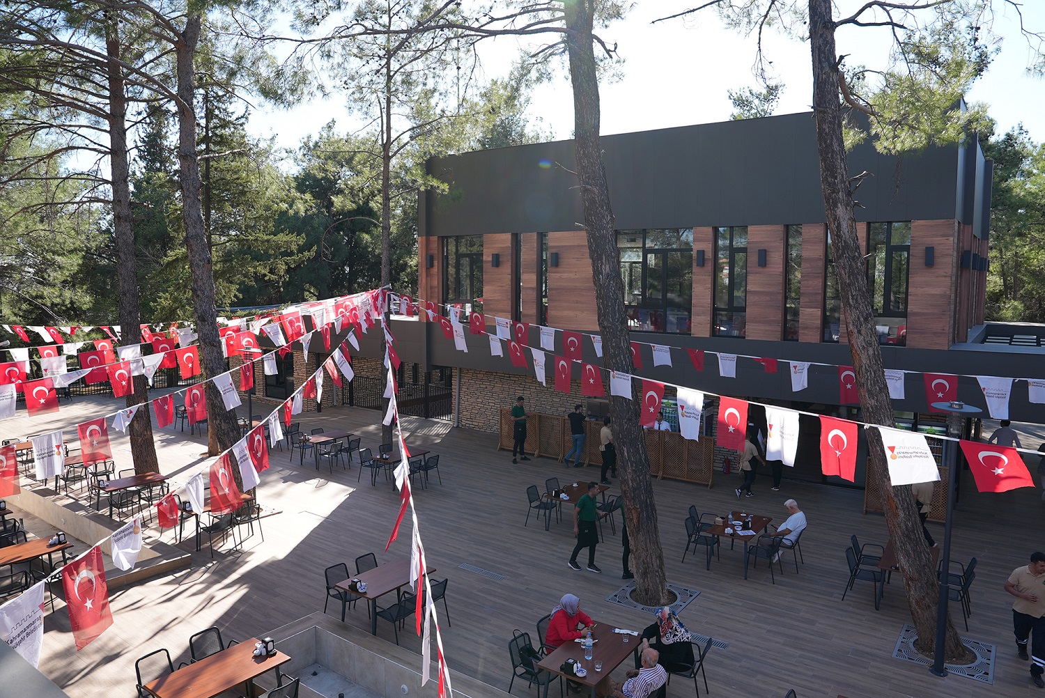 Şehrin Yeni Mekânı Çamlıca Restoran, Misafirlerini Ağırlamaya Başladı (1)