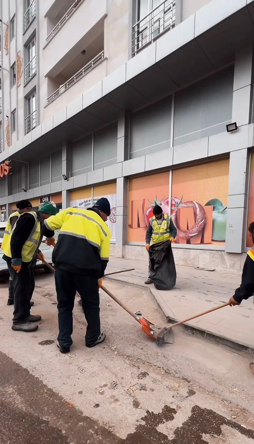 Afşin Belediyesi’nden Nazım Kaynak Bulvarı’nda Yoğun Çalışma7