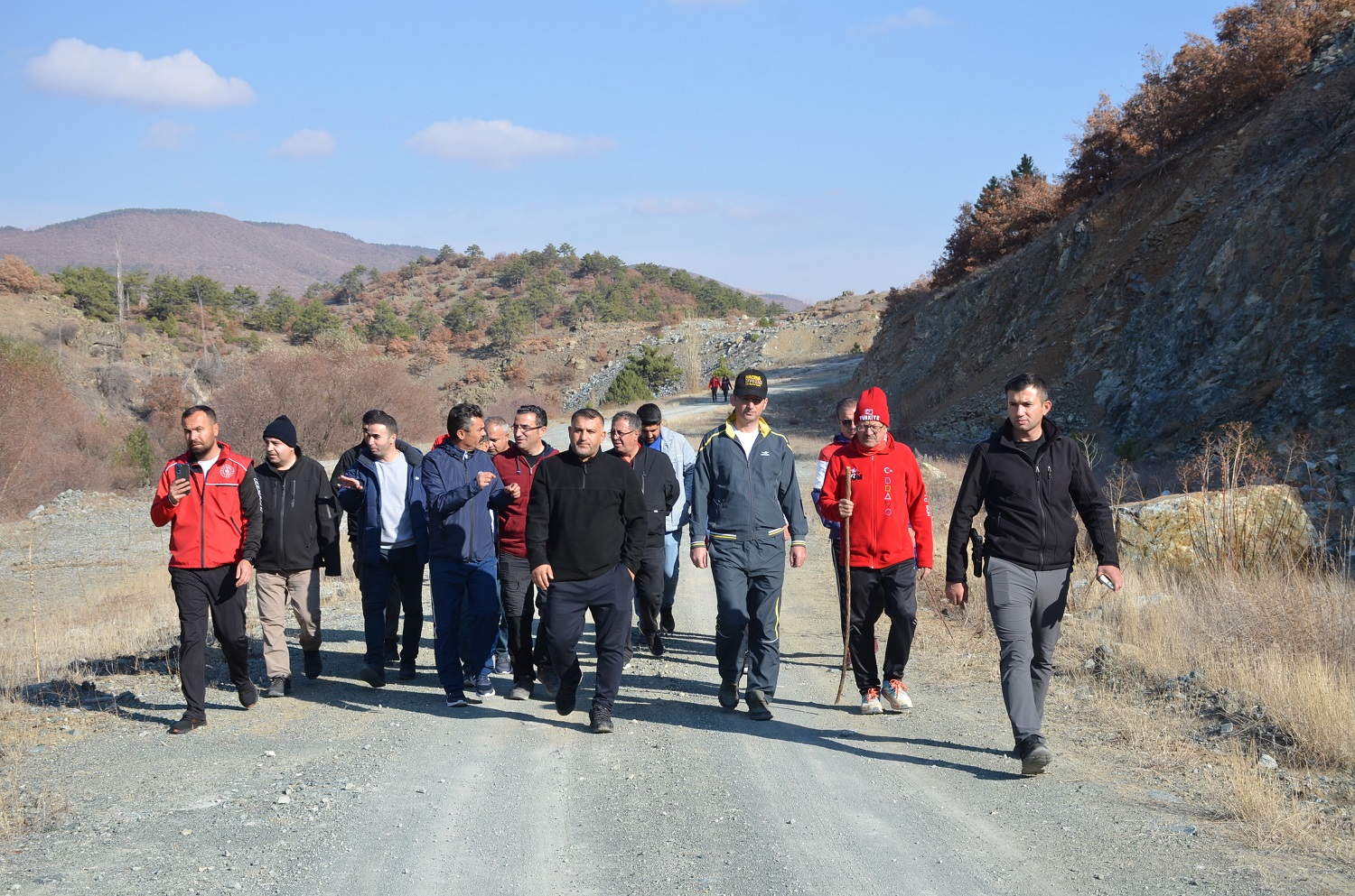 Afşin’de Doğa Yürüyüşü Etkinliği Düzenlendi (5)