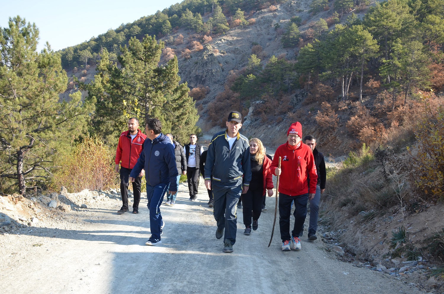 Afşin’de Doğa Yürüyüşü Etkinliği Düzenlendi (6)