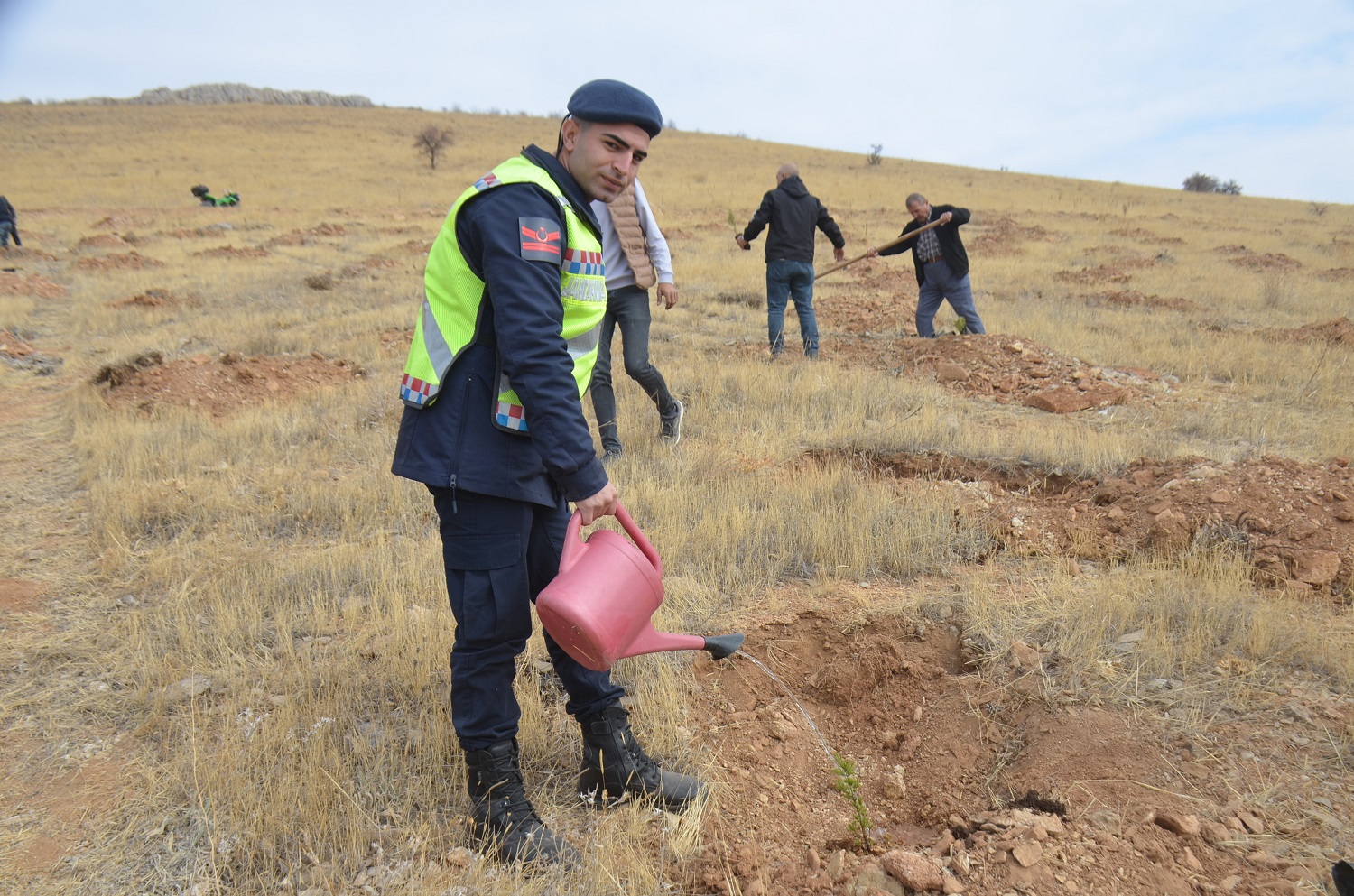 Afşin’de Milli Ağaçlandırma Günü’nde Fidan Dikimi Yapıldı (12)-1