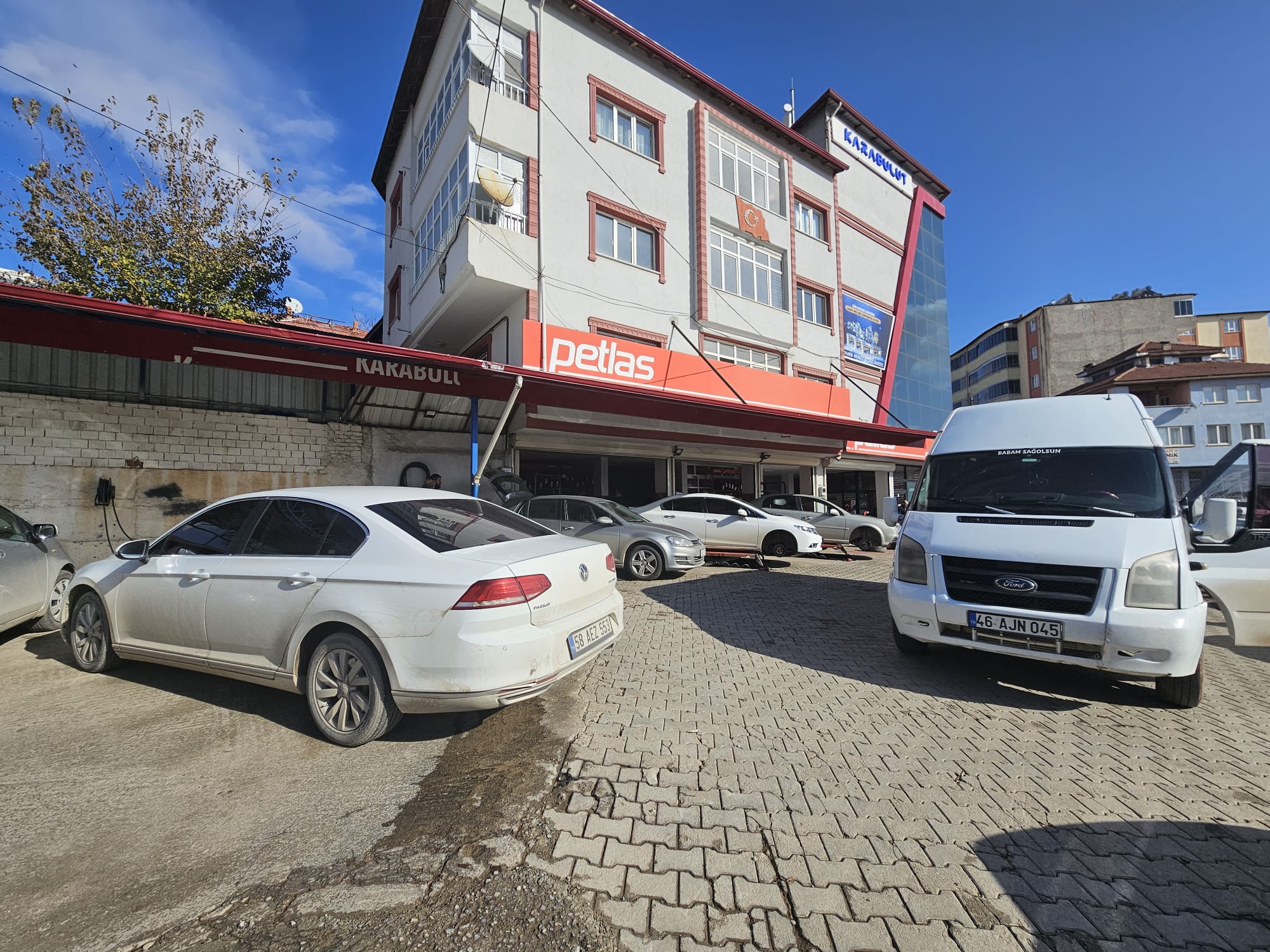 Afşin’de Oto Lastikçilerde Yoğunluk Başladı (3)