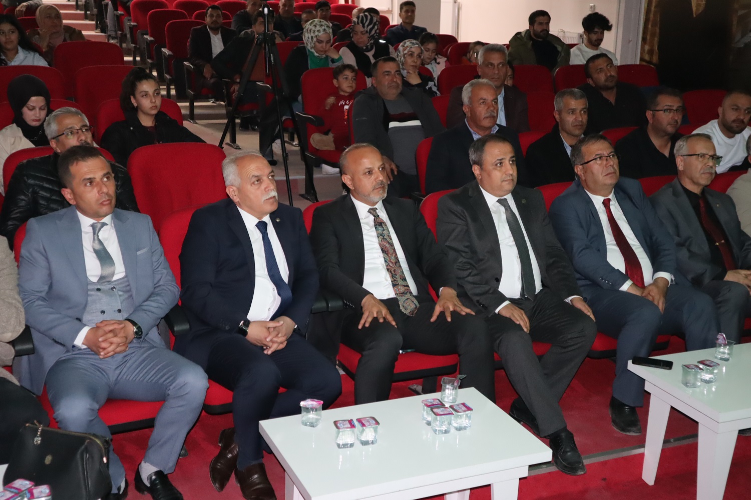 Afşin’de Teknoloji Bağımlılığına Karşı Bilinçlendirme Konferansı Düzenlendi (4)