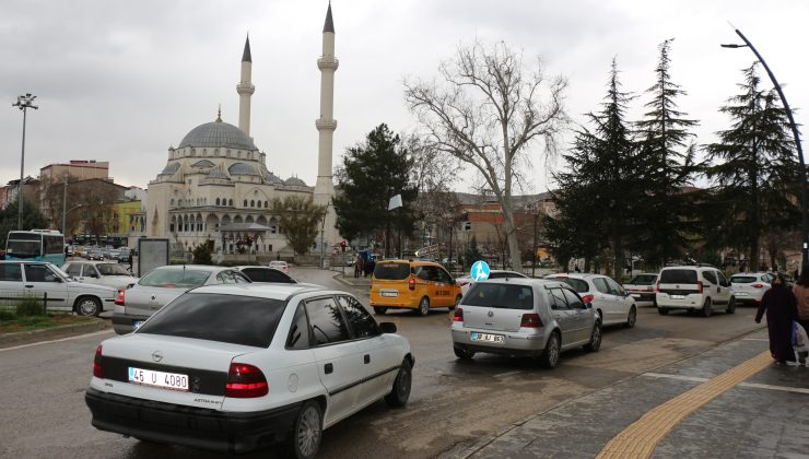 Afşin’deki Trafik Yoğunluğu Ve Kaza Oranları Gündemde8