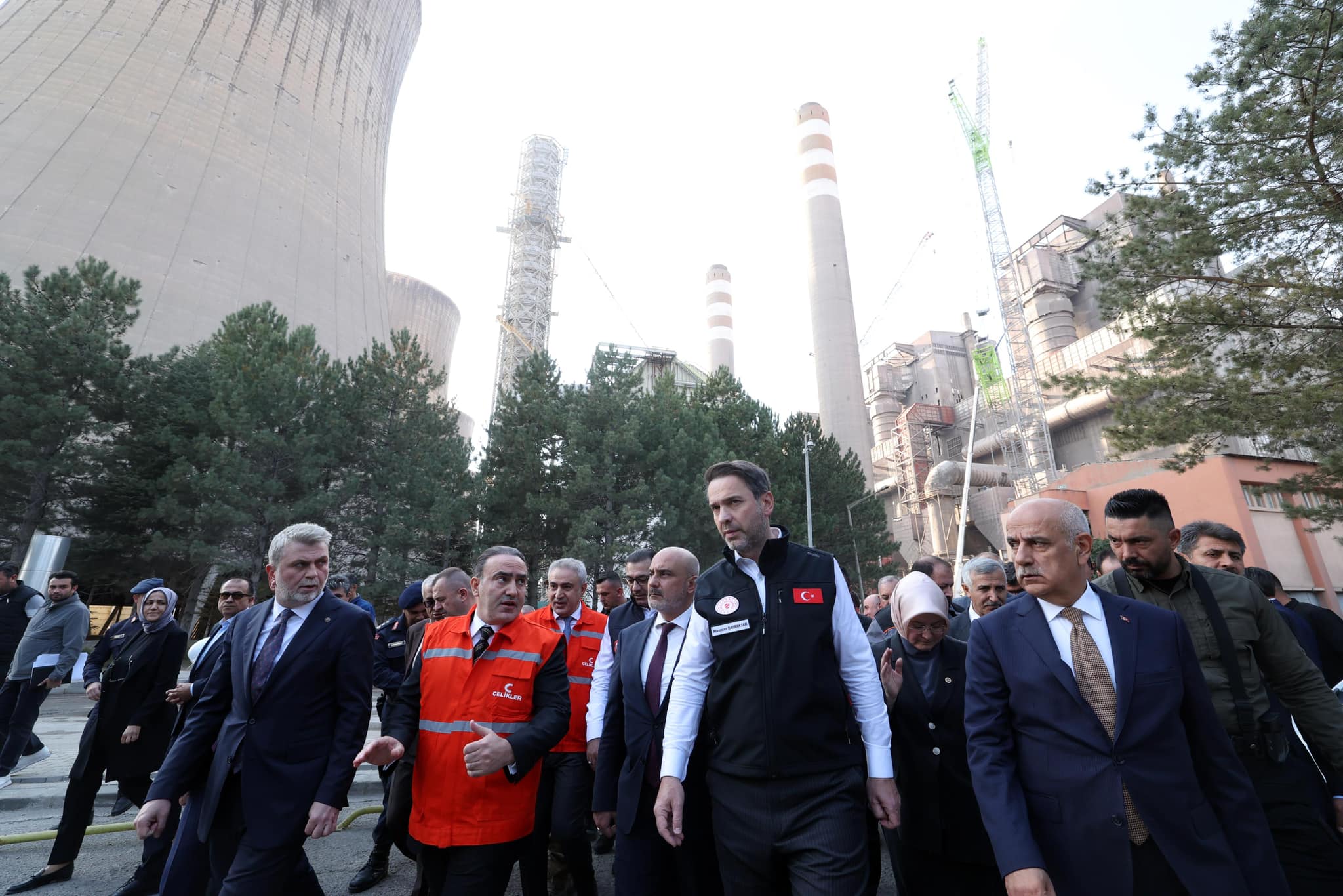 Bakan Bayraktar, Termik Santrali Ve Kömür Sahası’nda İncelemelerde Bulundu (2)