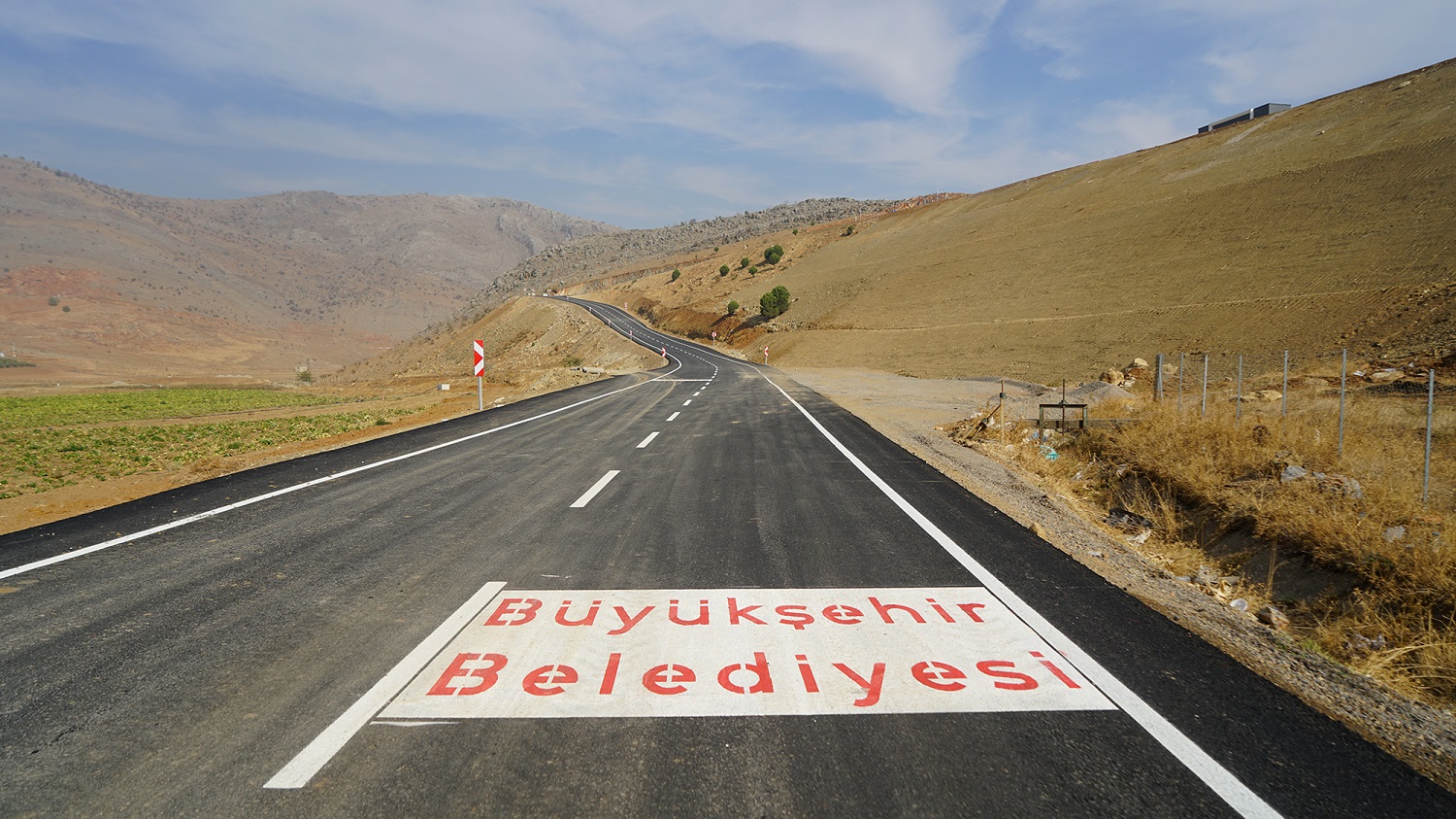 Büyükşehir, Türkoğlu Acil Durum Hastanesi Yolunu Tamamladı (3)