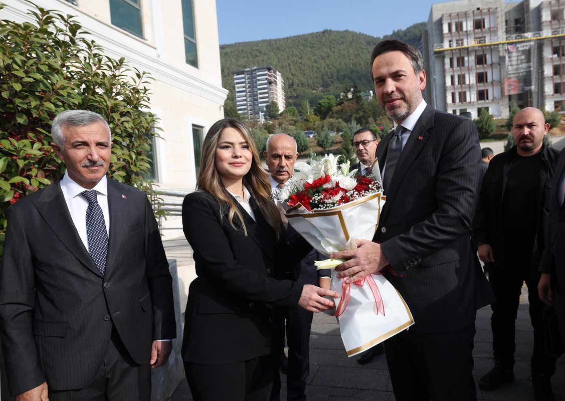 Enerji Ve Tabii Kaynaklar Bakanı Sayın Alparslan Bayraktar Valiliği Ziyaret Etti1