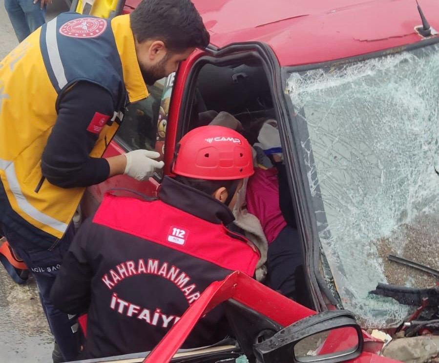 Kahramanmaraş’ta Otomobil Tıra Arkadan Çarptı 2 Ağır Yaralı2