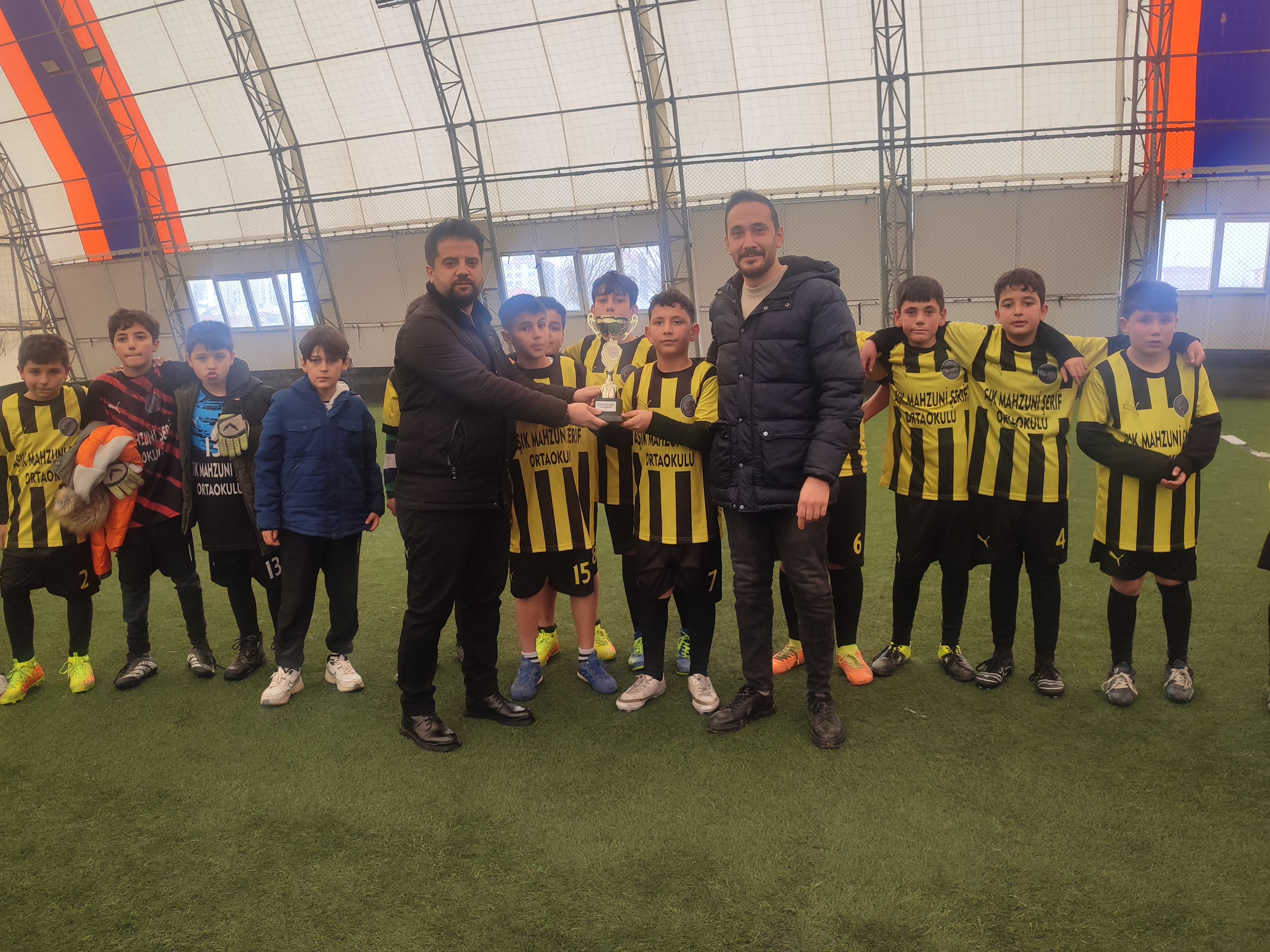 Afşin’de Küçükler Futbol Şampiyonu Teaş İstiklal Oldu2