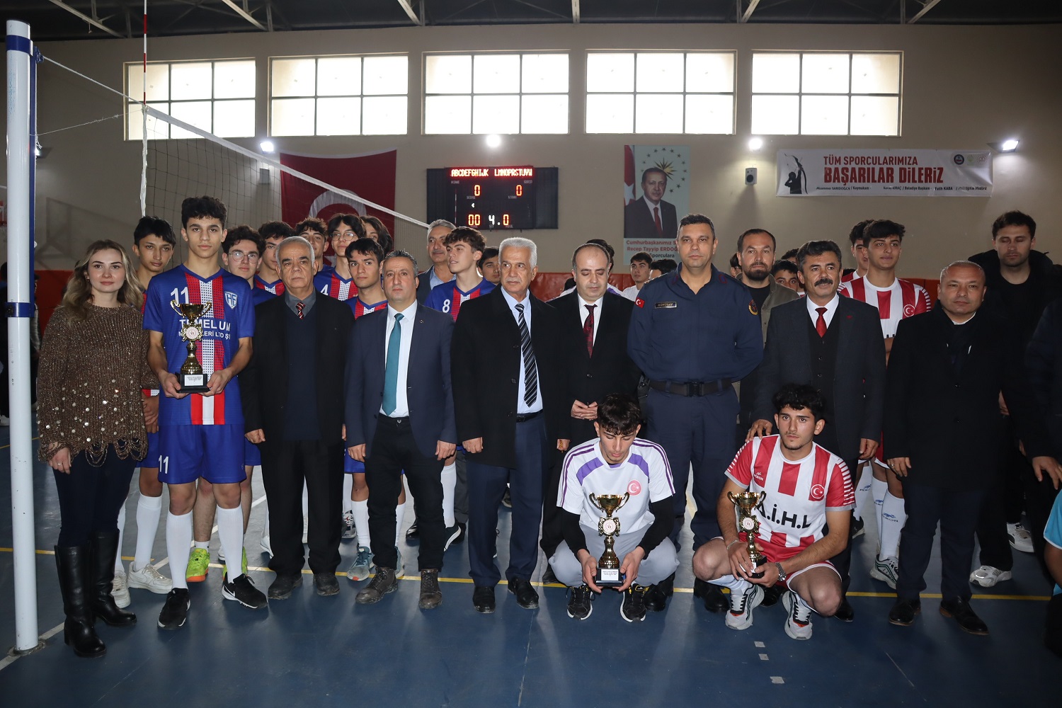 Afşin’de Liseler Arası Erkek Voleybol Takımı Şampiyonu Fen Lisesi Oldu (14)