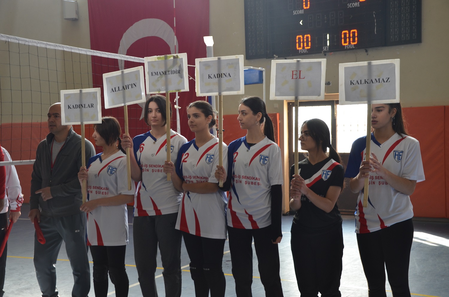 Afşin’de Liseler Arası Voleybol Şampiyonu Anadolu Lisesi Oldu (4)