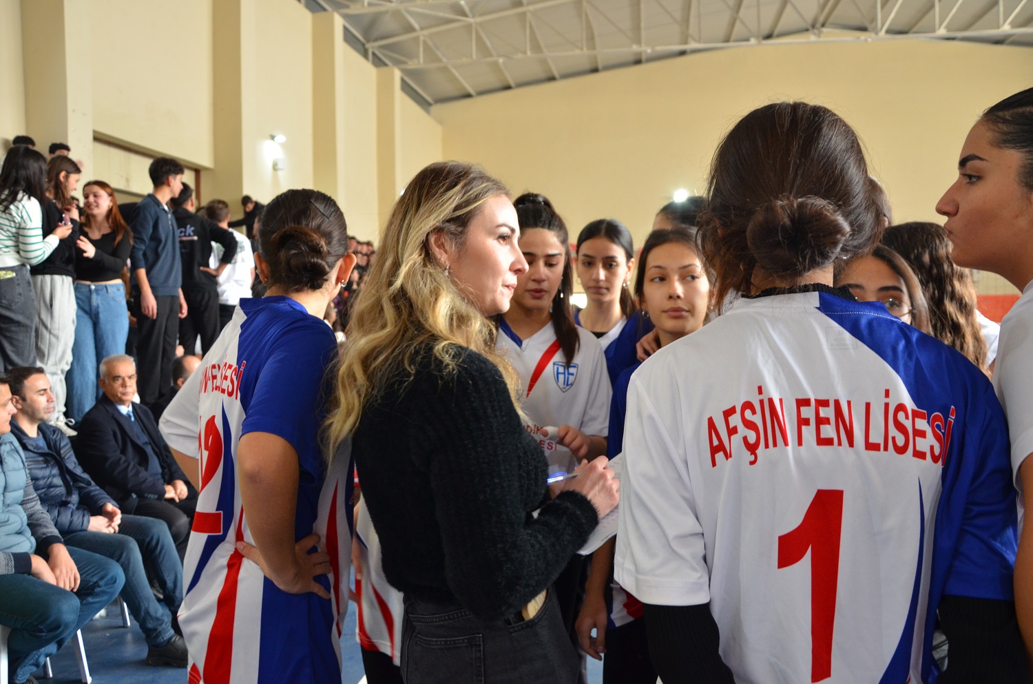 Afşin’de Liseler Arası Voleybol Şampiyonu Anadolu Lisesi Oldu (6)