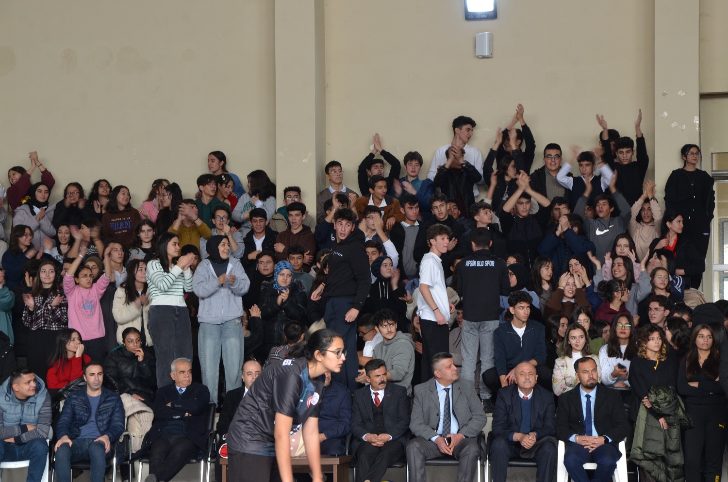 Afşin’de Liseler Arası Voleybol Şampiyonu Anadolu Lisesi Oldu (7)