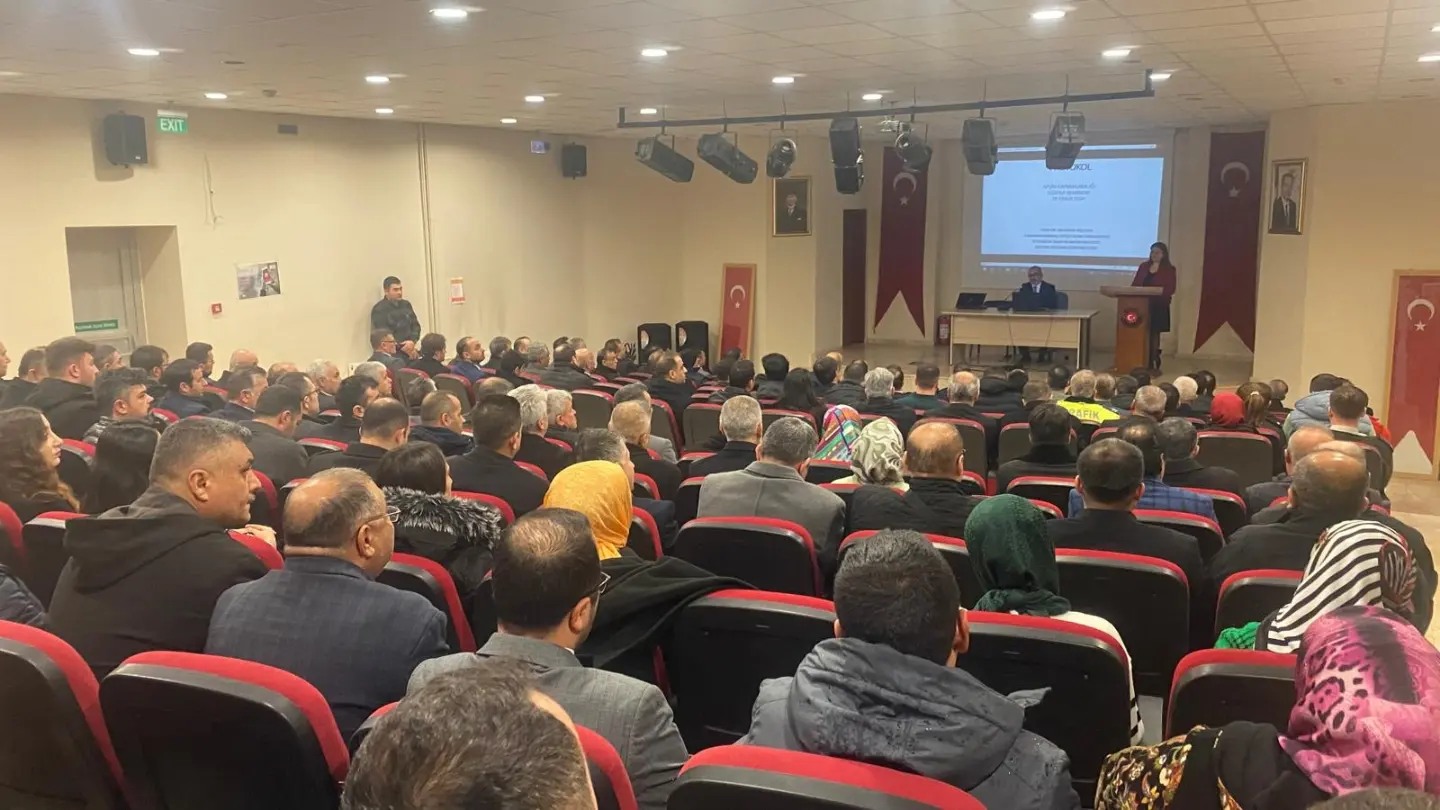 Afşin’de Protokol Kuralları Eğitimi Konferansı Düzenlendi2