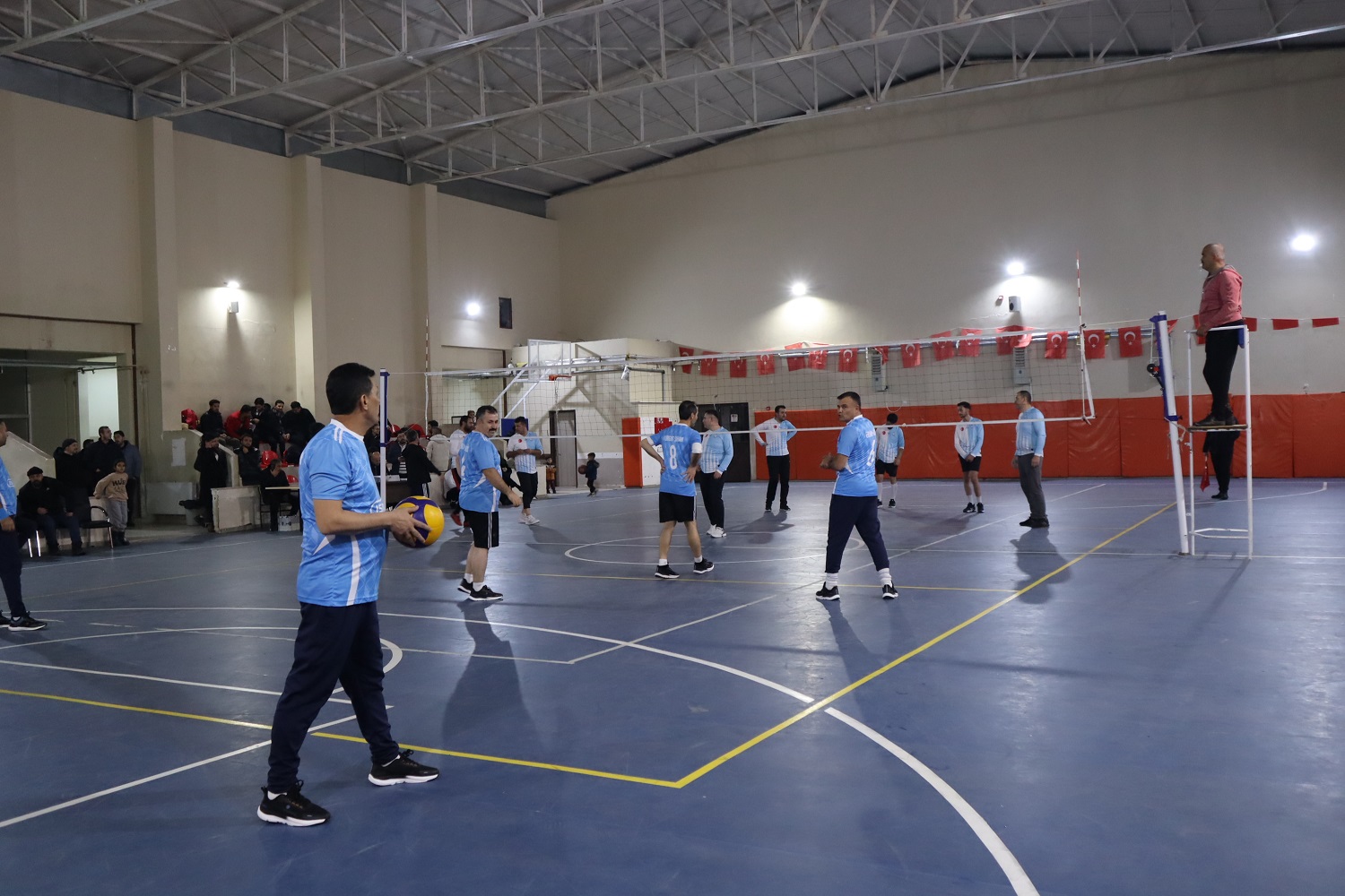 Afşin'de Voleybol Heyecanı F Grubu İlk Maçlarını Tamamladı (2)