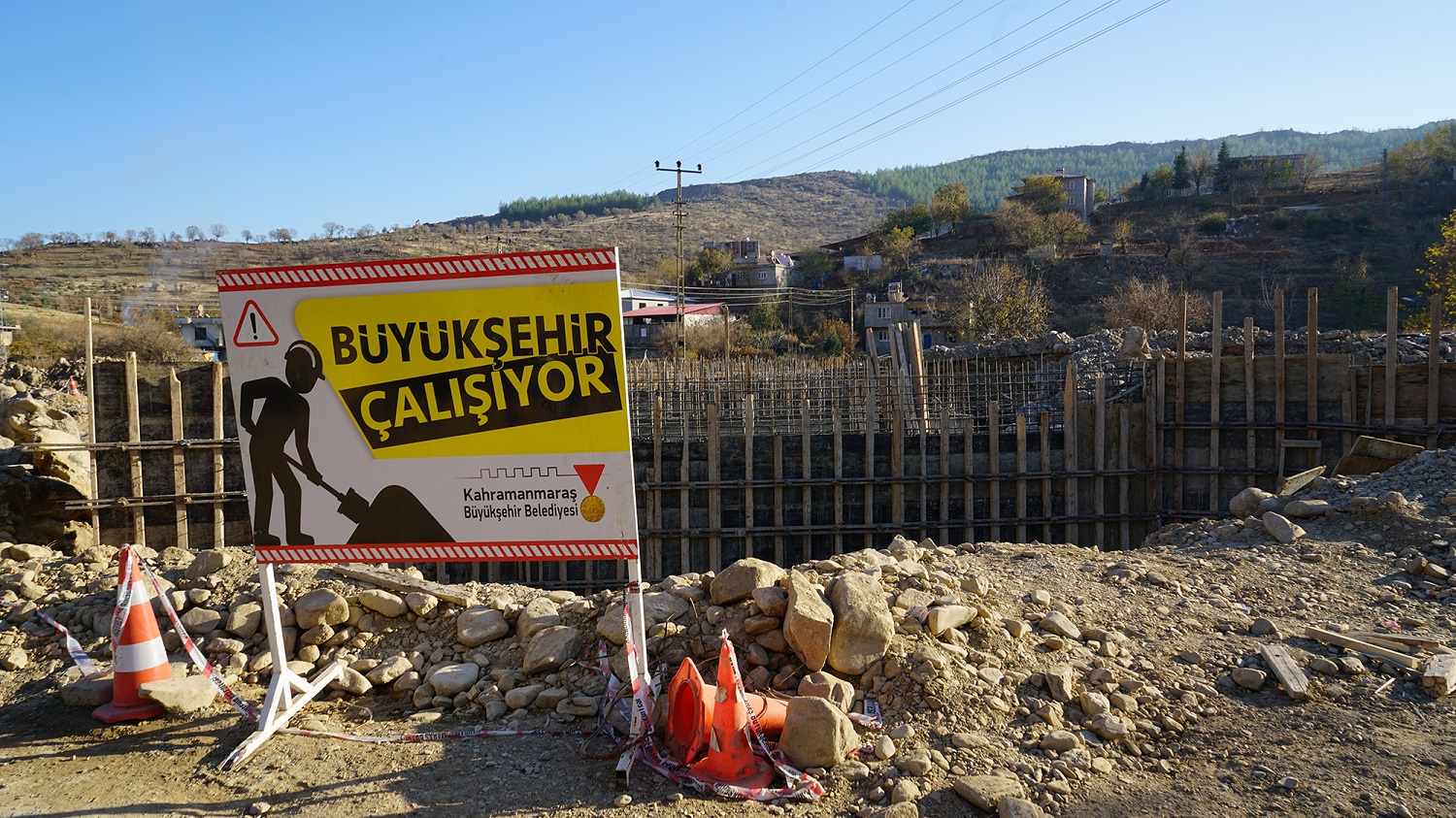 Büyükşehir, Yeni Köprü Menfezle Dadağlı’nın Ulaşımını İyileştiriyor (1)