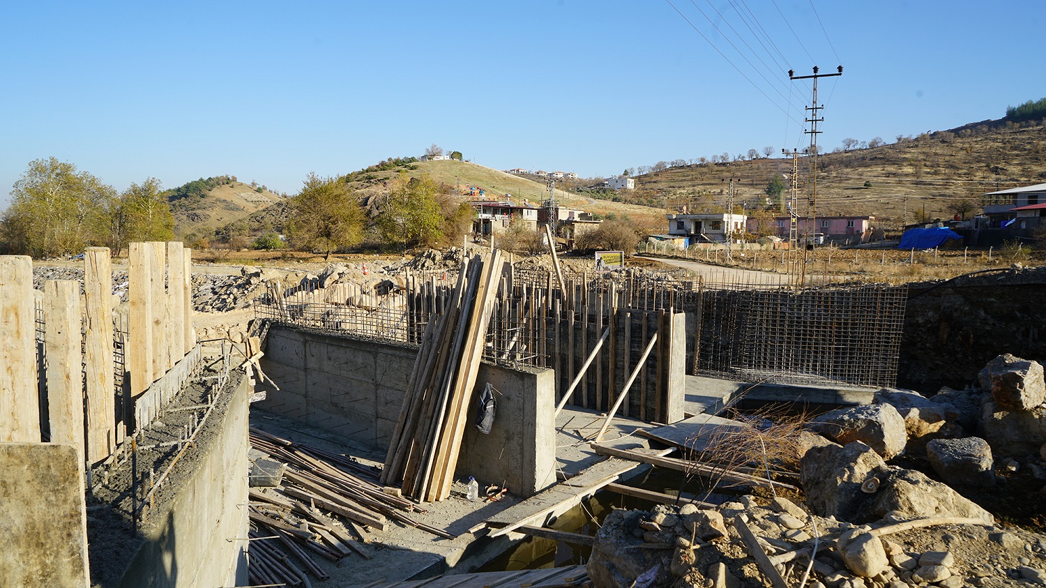 Büyükşehir, Yeni Köprü Menfezle Dadağlı’nın Ulaşımını İyileştiriyor (2)