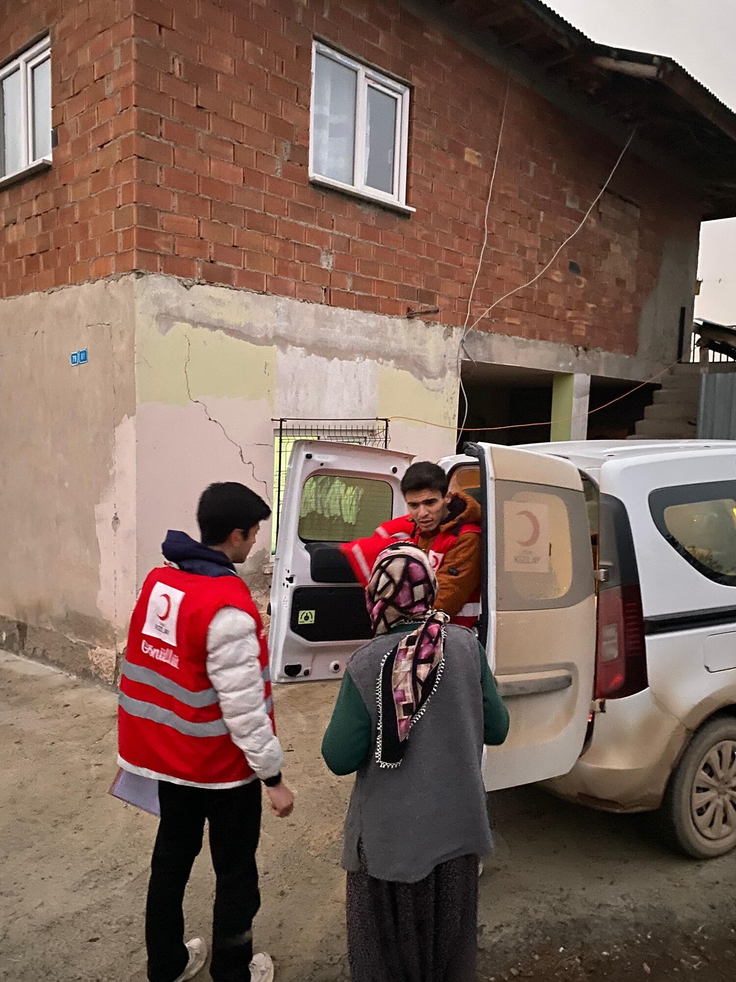 Genç Kızılay Afşin Saha Çalışmalarına Başladı (3)