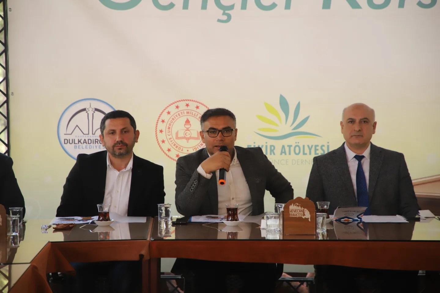 Gençler Kürsüde Projesi Bilgilendirme Toplantısı Yapıldı2