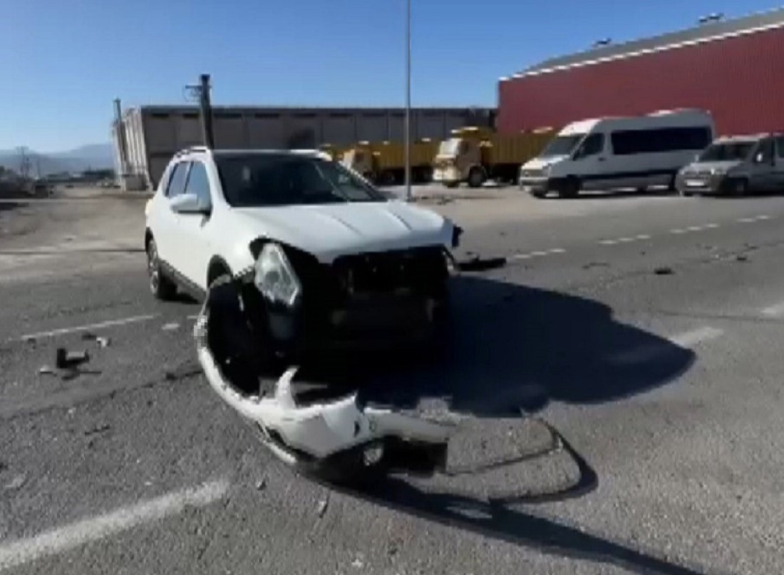 Hurdaya Dönen Otomobilden Sağ Çıktı (1)