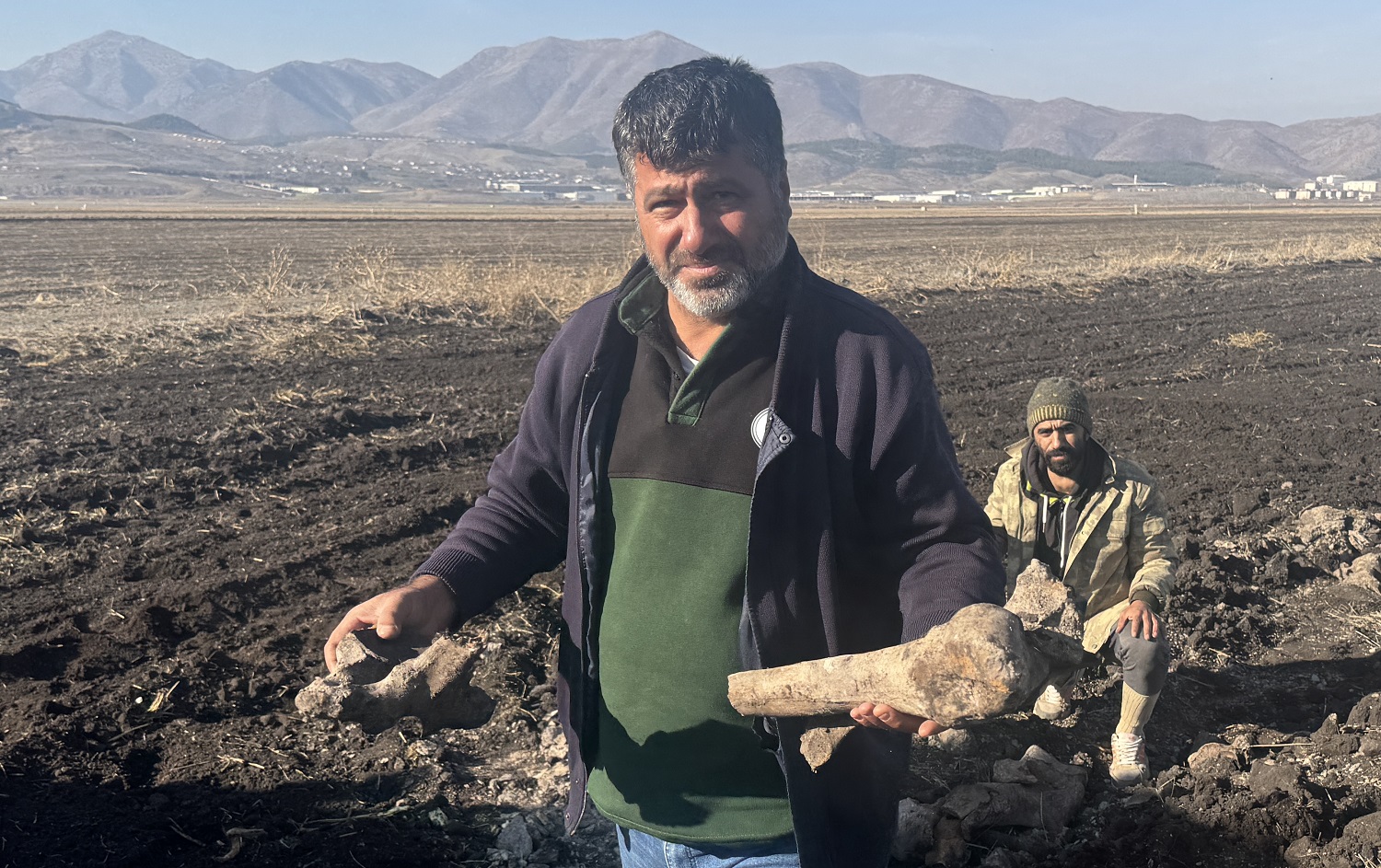 Kahramanmaraş'ta Tarlada Fil Kemikleri Bulundu (11)