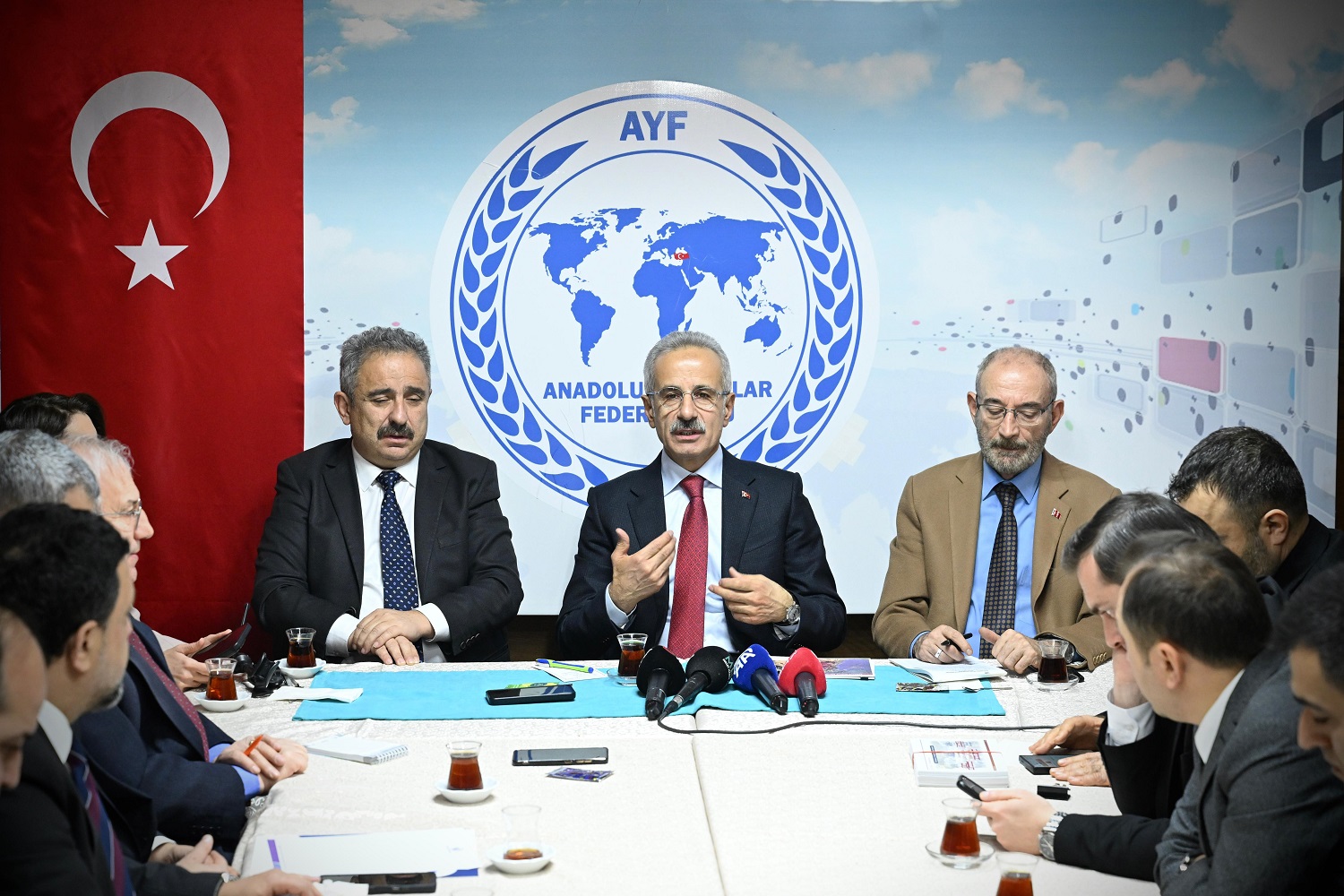 Şam Havalimanı Uluslararası Uçuşlara Hazır Hale Getirilecek (2)