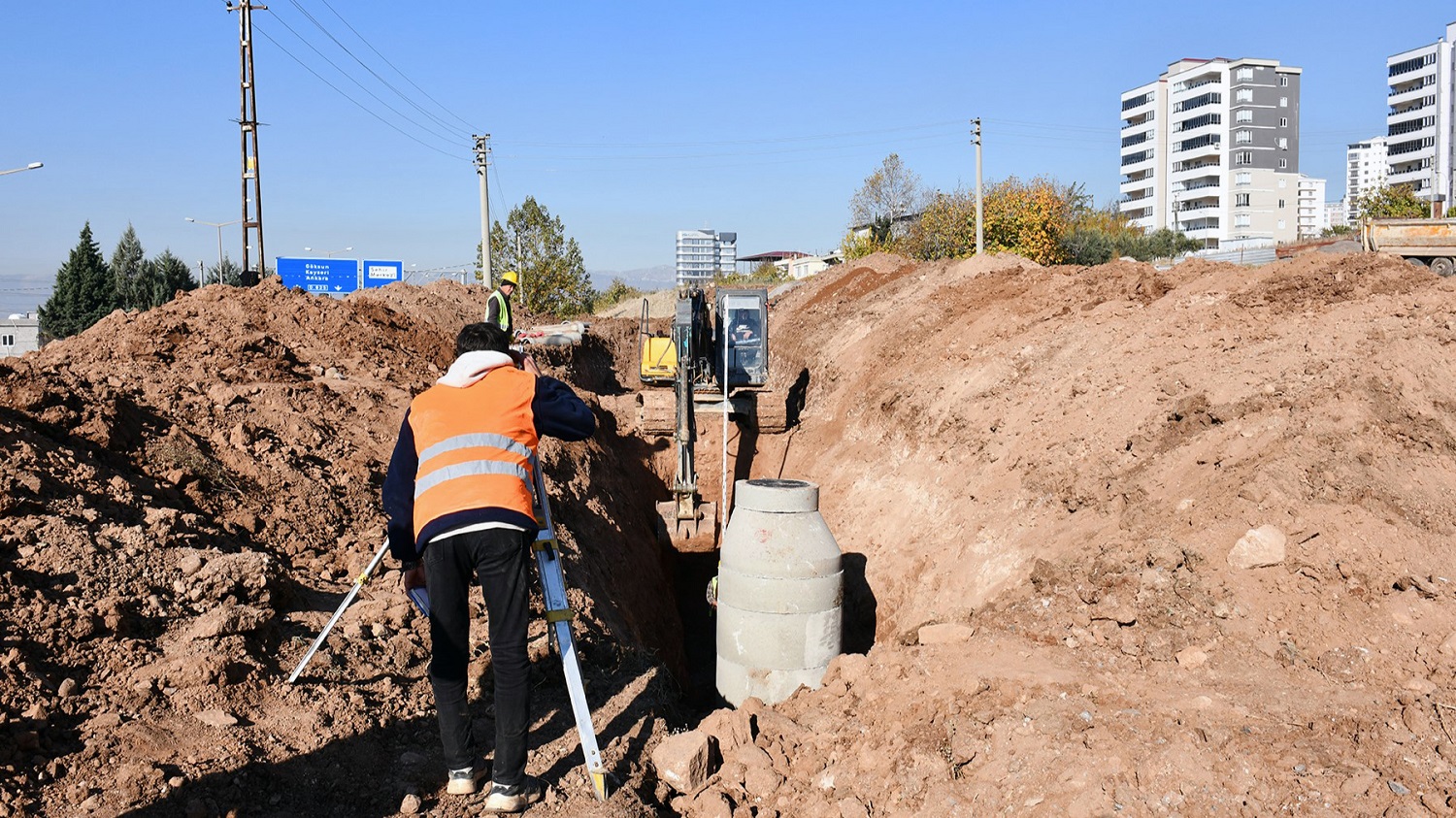 Üngüt’te Yeni Altyapı Çalışmaları Sürüyor (3)