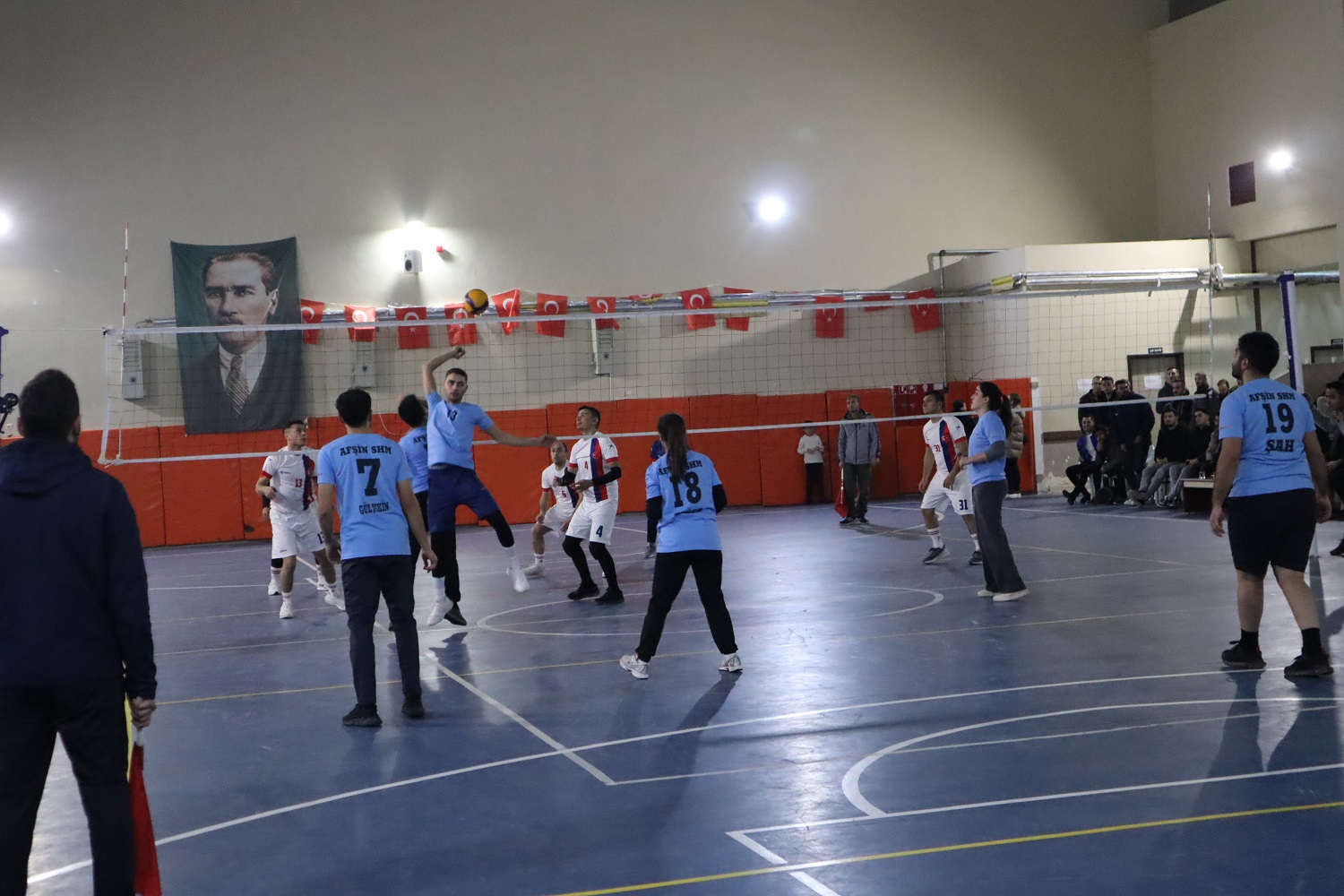 Voleybol Heyecanı Sürüyor A Grubunun Lideri Belli Oldu (3)