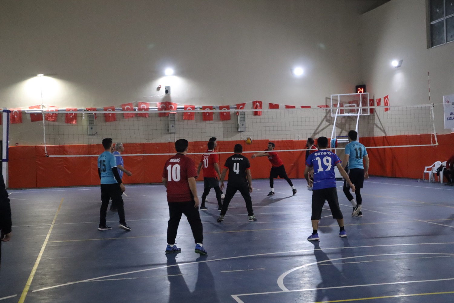 Voleybol Heyecanı Sürüyor A Grubunun Lideri Belli Oldu (9)