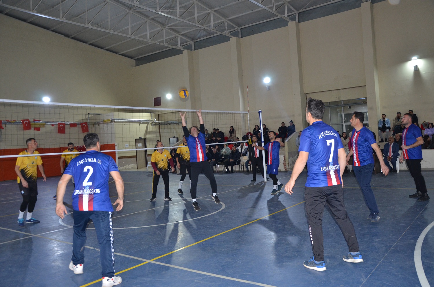 Voleybol Heyecanı Sürüyor F, G Ve H Grubunda İkinci Maçlar Tamamlandı (6)