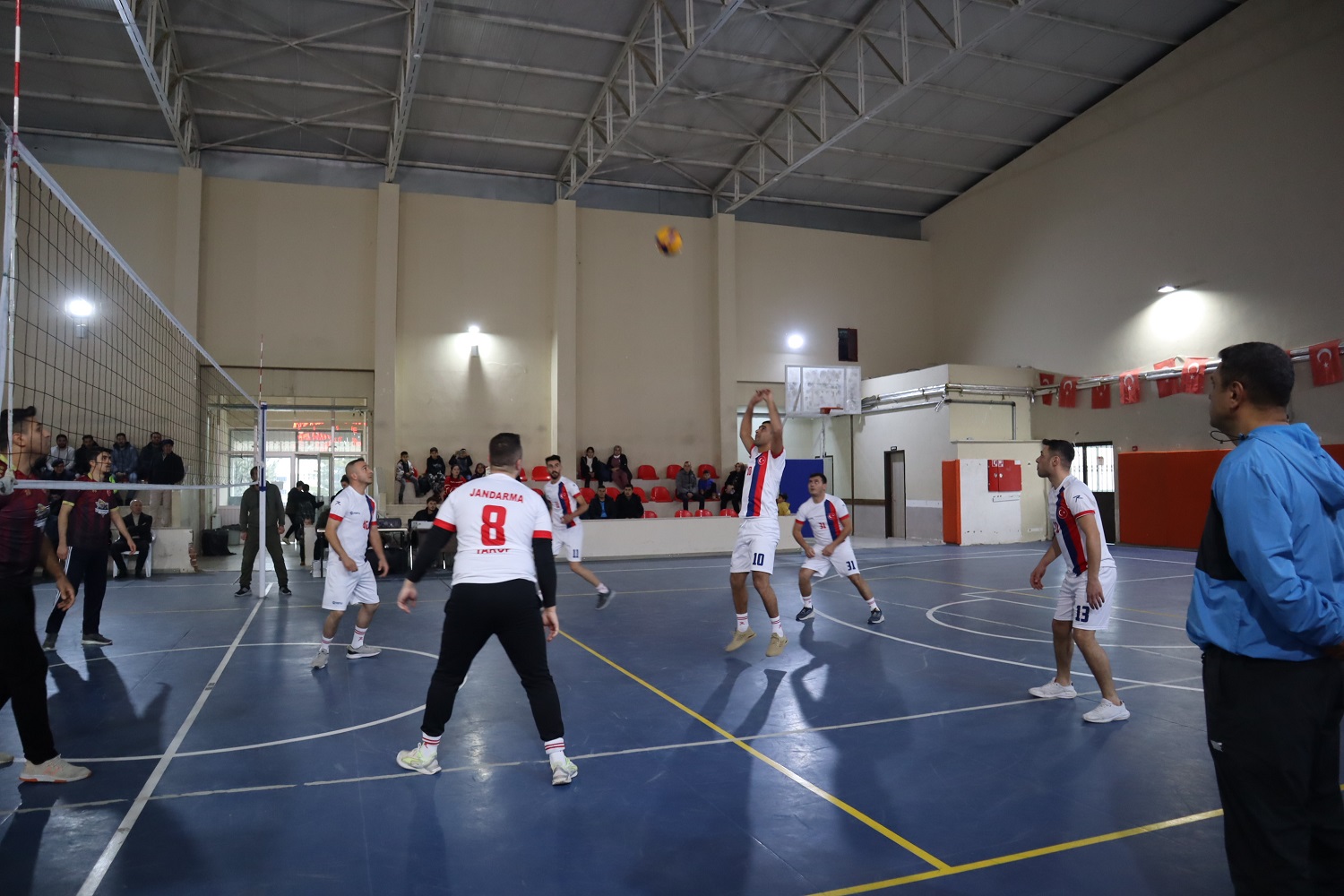 Voleybol Turnuvası Birinci Eleme Maçları Başladı (3)-1