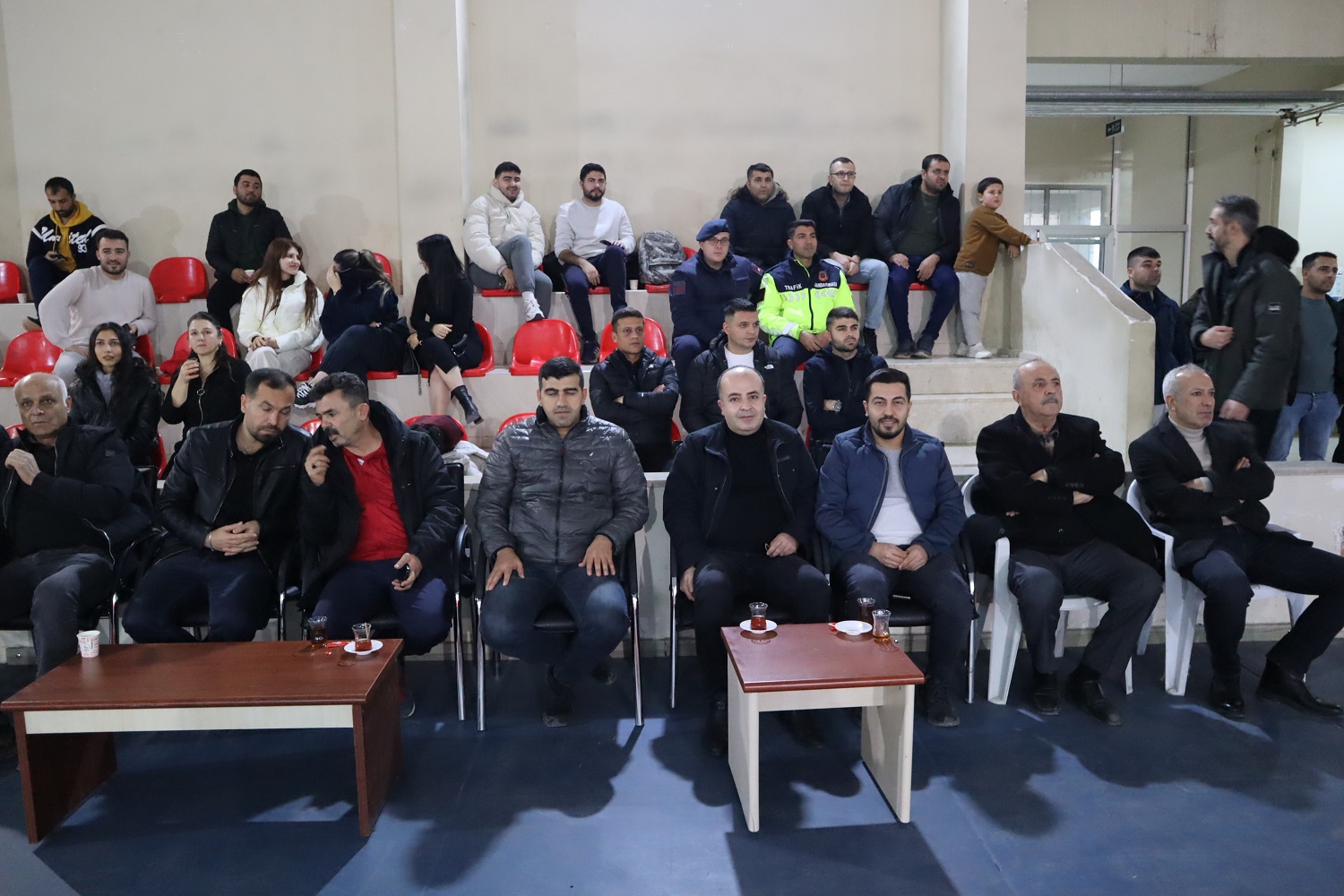 Voleybol Turnuvası Birinci Eleme Maçları Başladı (7)-1