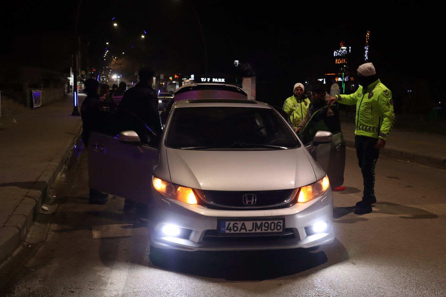 Afşin’de, Yılbaşı Dolayısıyla Trafik Uygulaması Yapıldı (3)