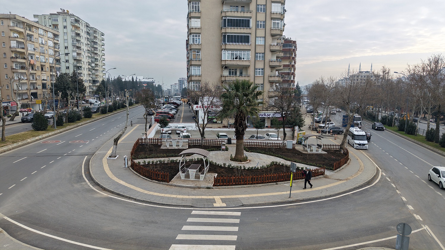 Büyükşehir, Estetik Dokunuşlarla Şehri Daha Da Güzelleştiriyor (2)