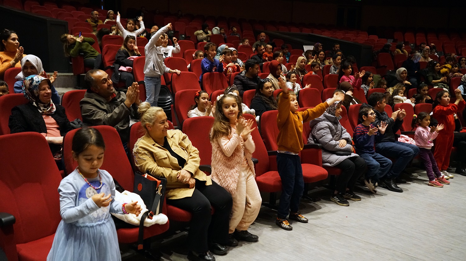 Büyükşehir’in Tatil Şenliği Miniklere Unutulmaz Anlar Yaşattı (1)