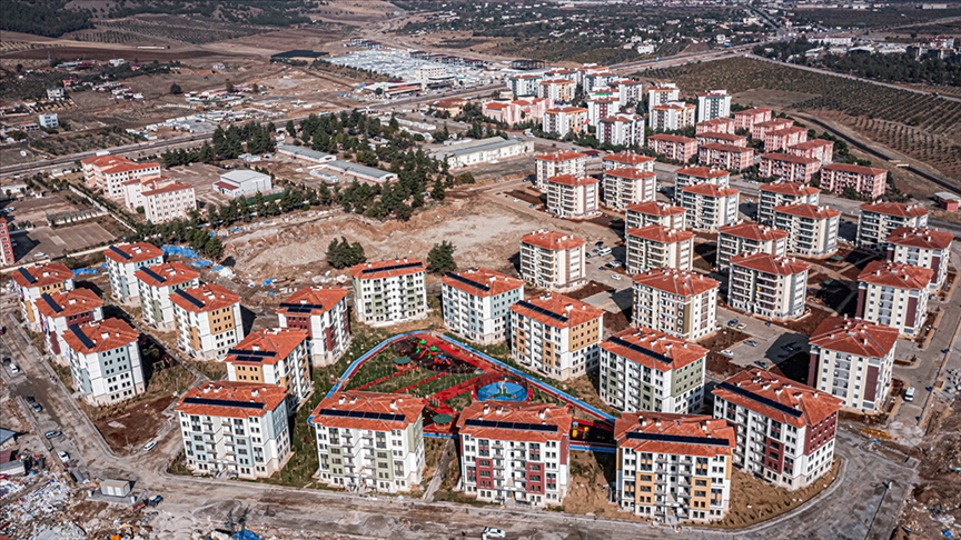 Deprem Konutlarının Yüzde 45'I Hak Sahiplerine Teslim Edildi