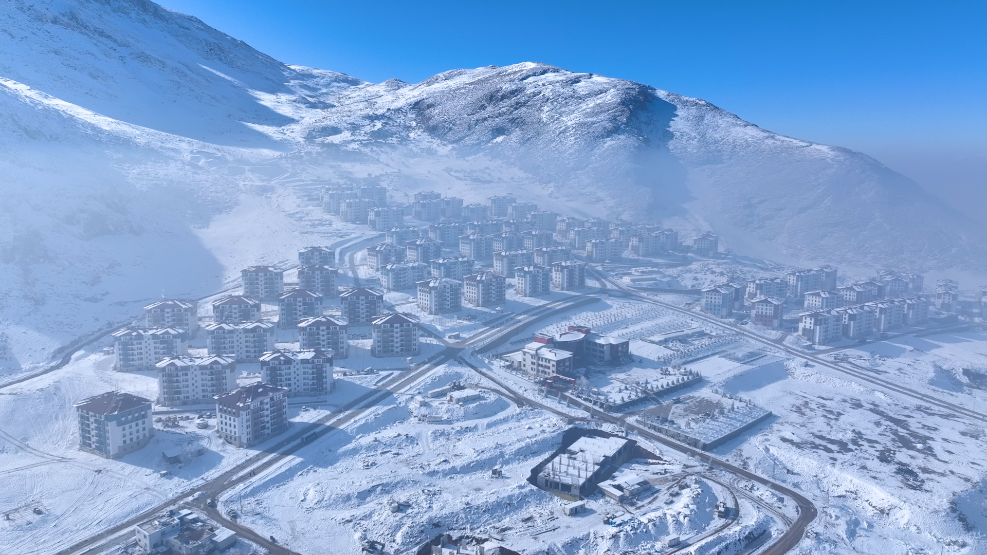 Elbistan'da Depremzedeler Yeni Yuvalarına Yerleşiyor (1)