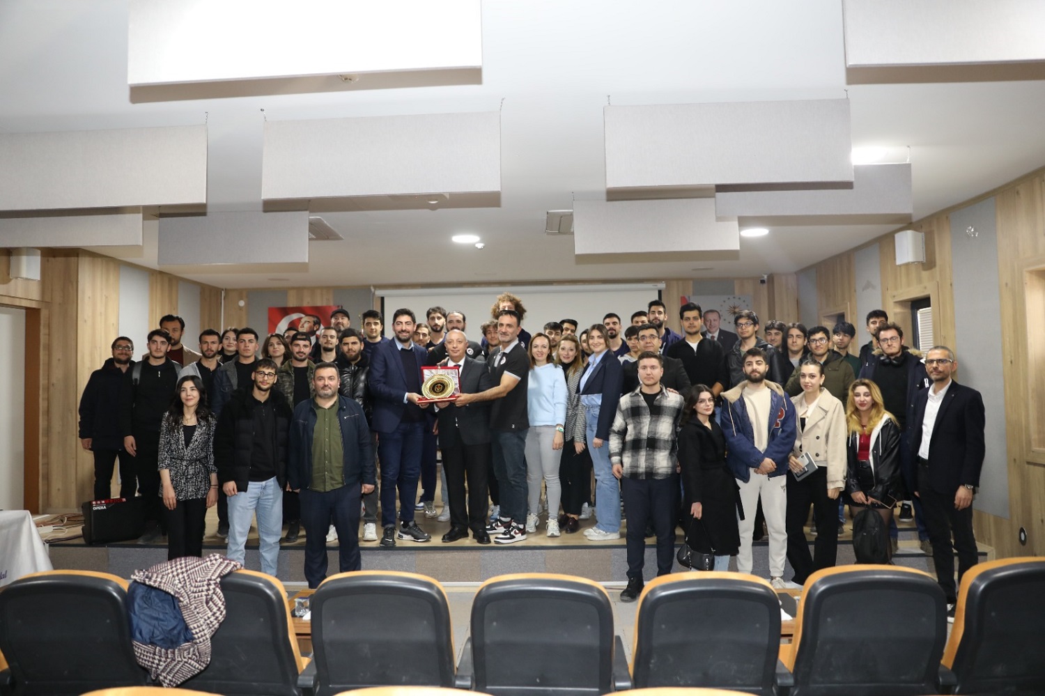 İstiklalspor Basketbolcuları İstiklal Üniversitesi Öğrencileriyle Buluştu (2)