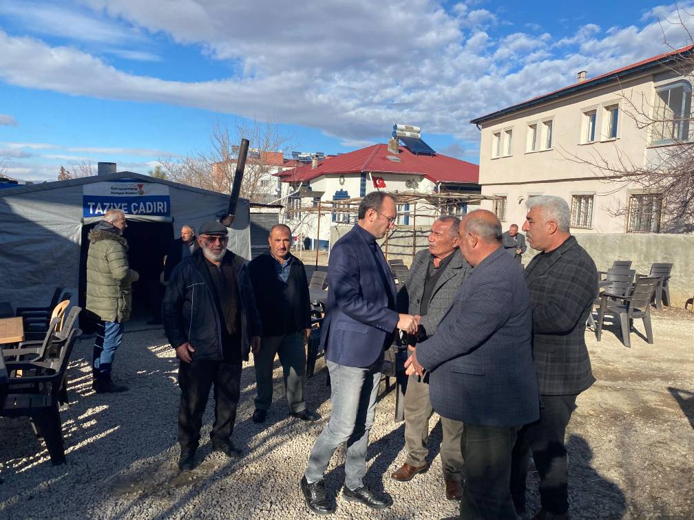 Kaymakam Sarıdoğan, Yaşar Ailesine Taziyede Bulundu3