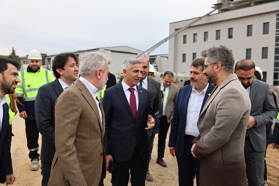 Vali Ünlüer Ve Beraberindeki Heyet Hastane İncelemelerinde Bulundu6